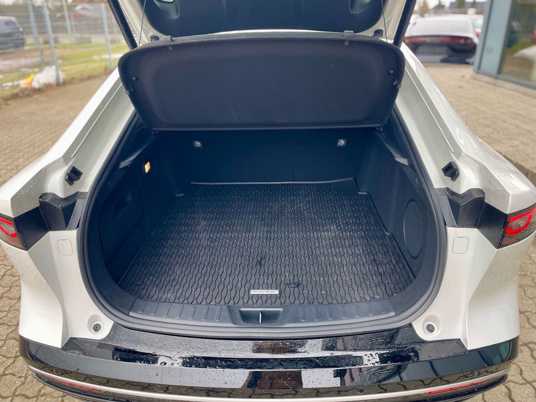 Billede af Mazda 6e EL Takumi Plus 258HK 5d Aut.