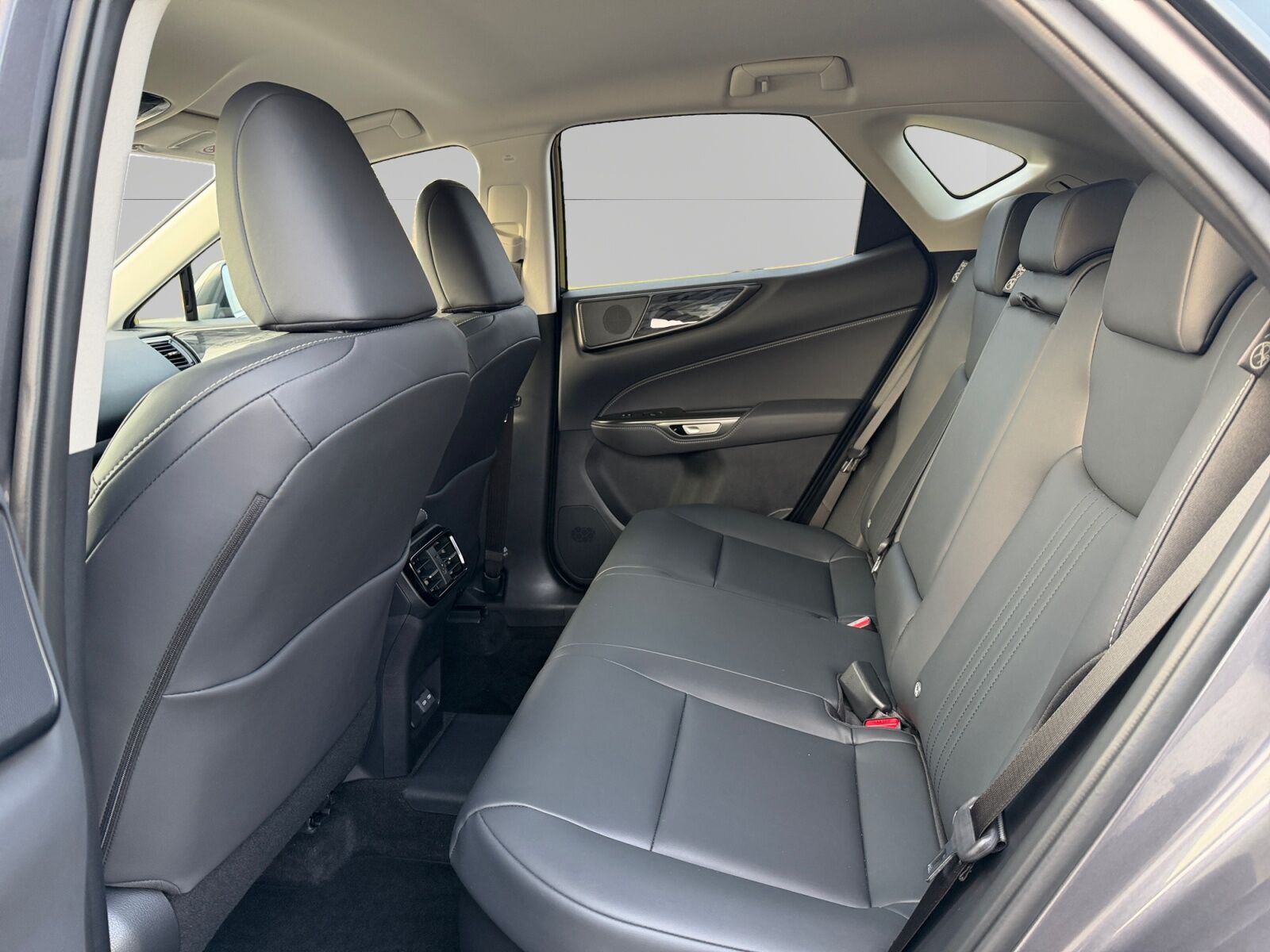 Billede af Lexus NX 450h+ 2,5 Plugin-hybrid Business Plus 4WD 309HK 5d Trinl. Gear