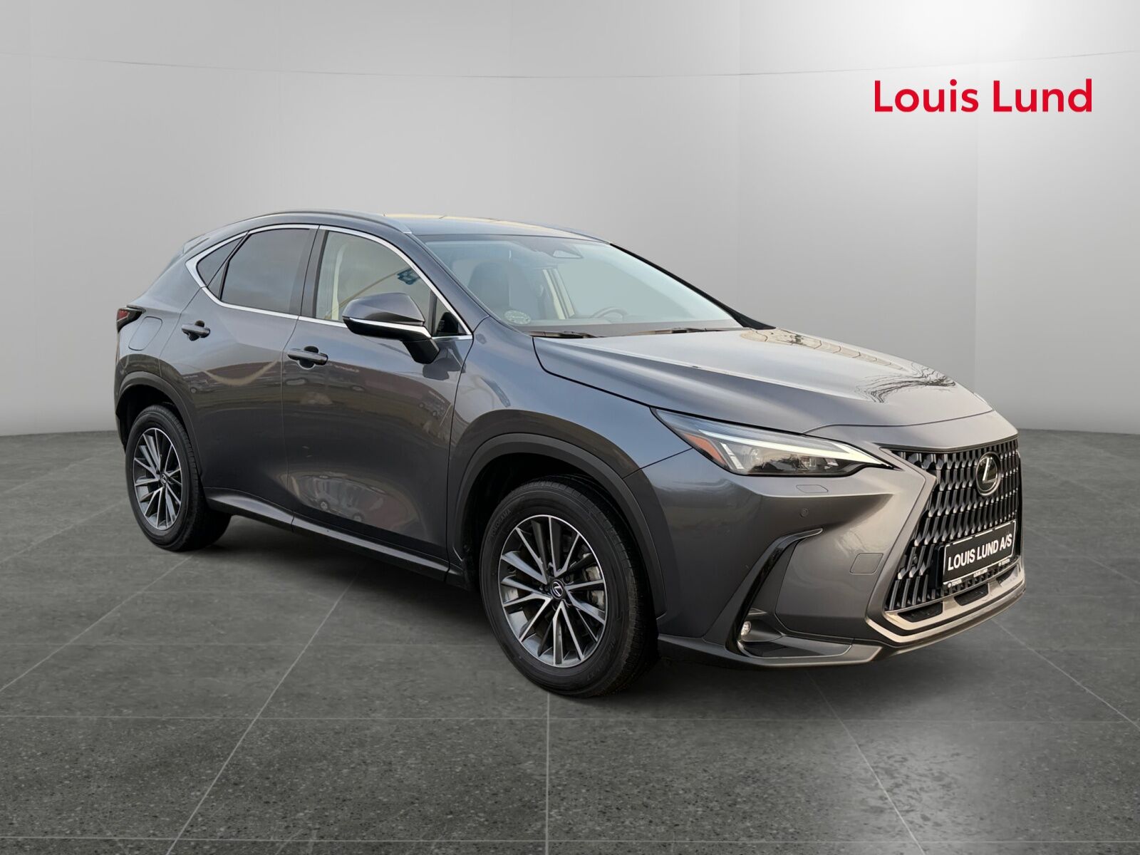Billede af Lexus NX 450h+ 2,5 Plugin-hybrid Business Plus 4WD 309HK 5d Trinl. Gear