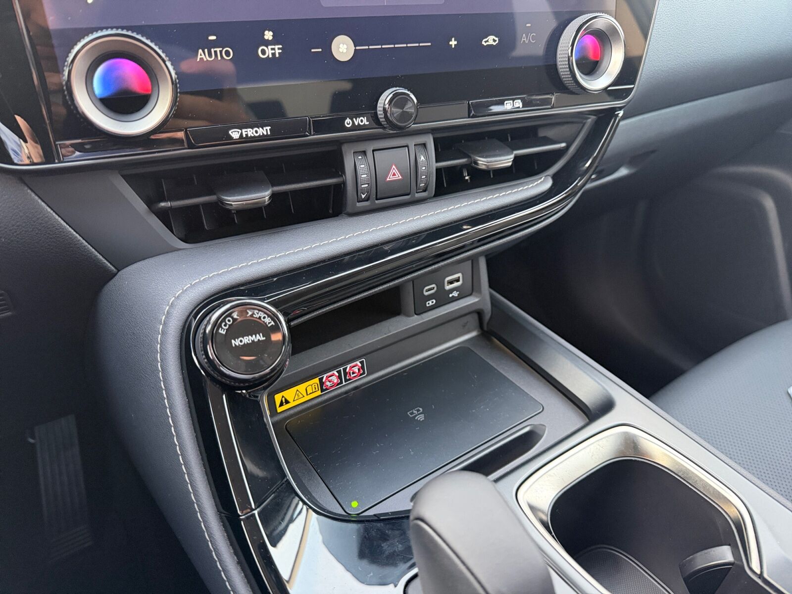 Billede af Lexus NX 450h+ 2,5 Plugin-hybrid Business Plus 4WD 309HK 5d Trinl. Gear