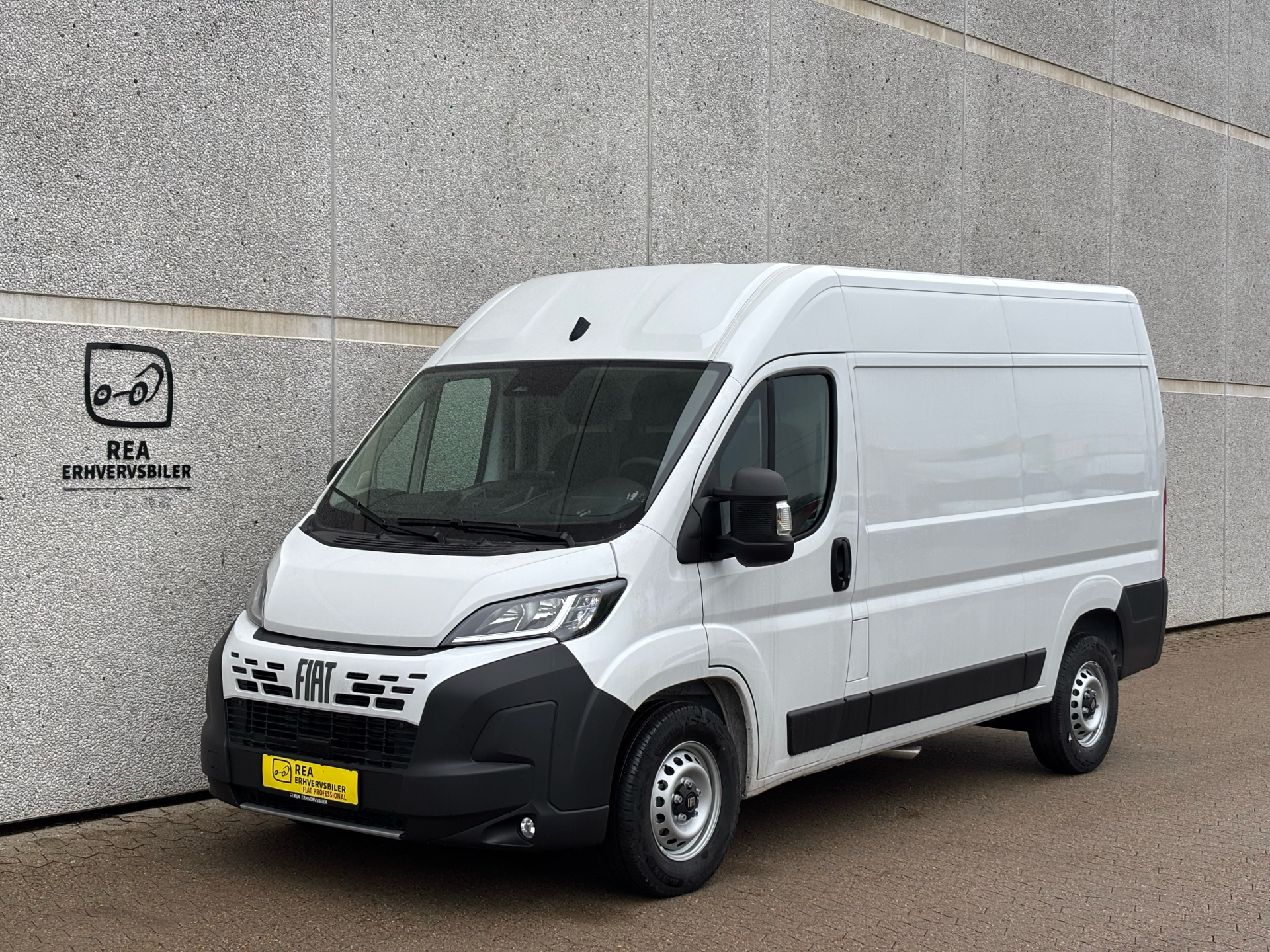 Billede af Fiat Ducato 35M L2H2 2,2 Multijet Pro 180HK Van 8g Aut.
