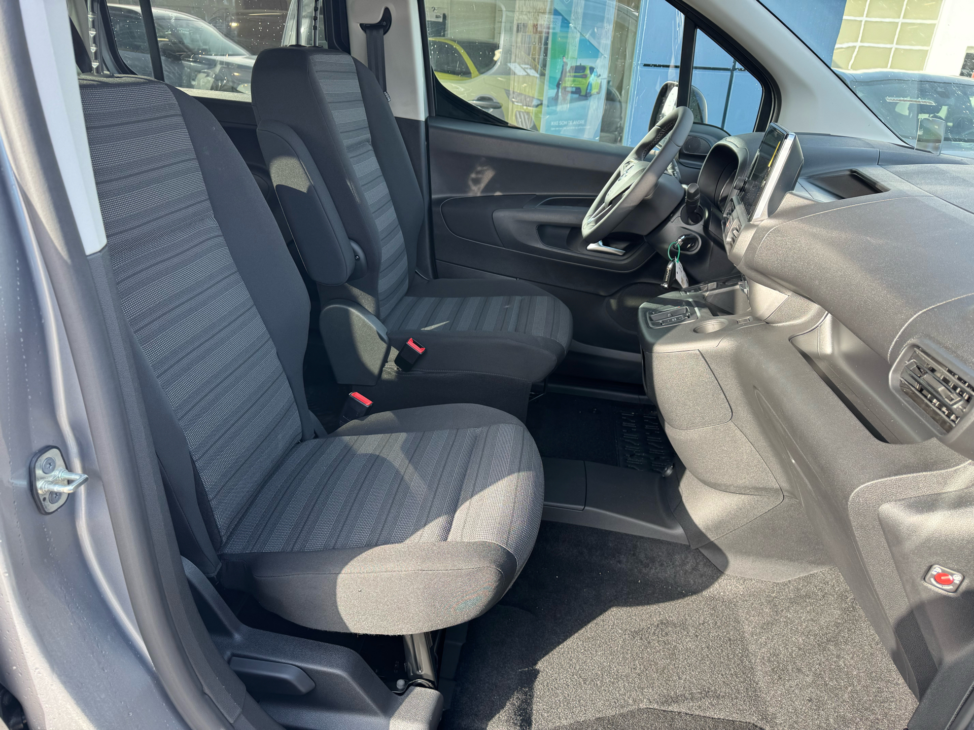 Billede af Opel Combo-e Life L1 EL Ultimate 136HK Aut.