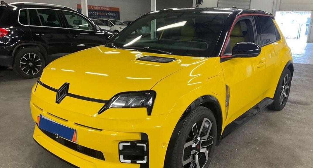 Billede af Renault R5 EL Iconic 150HK 5d Aut.