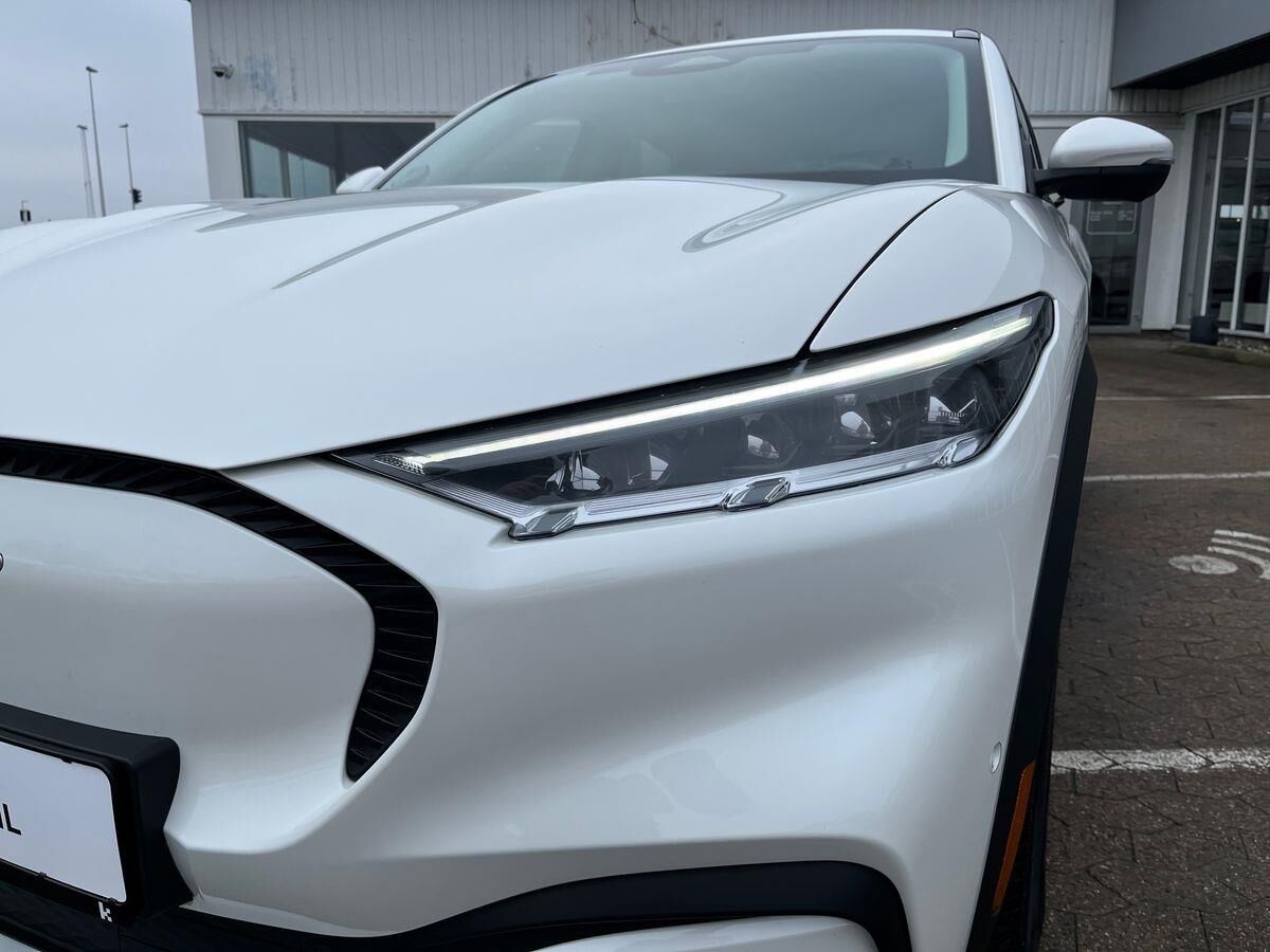 Billede af Ford Mustang Mach-E EL UR 294HK 5d Aut.