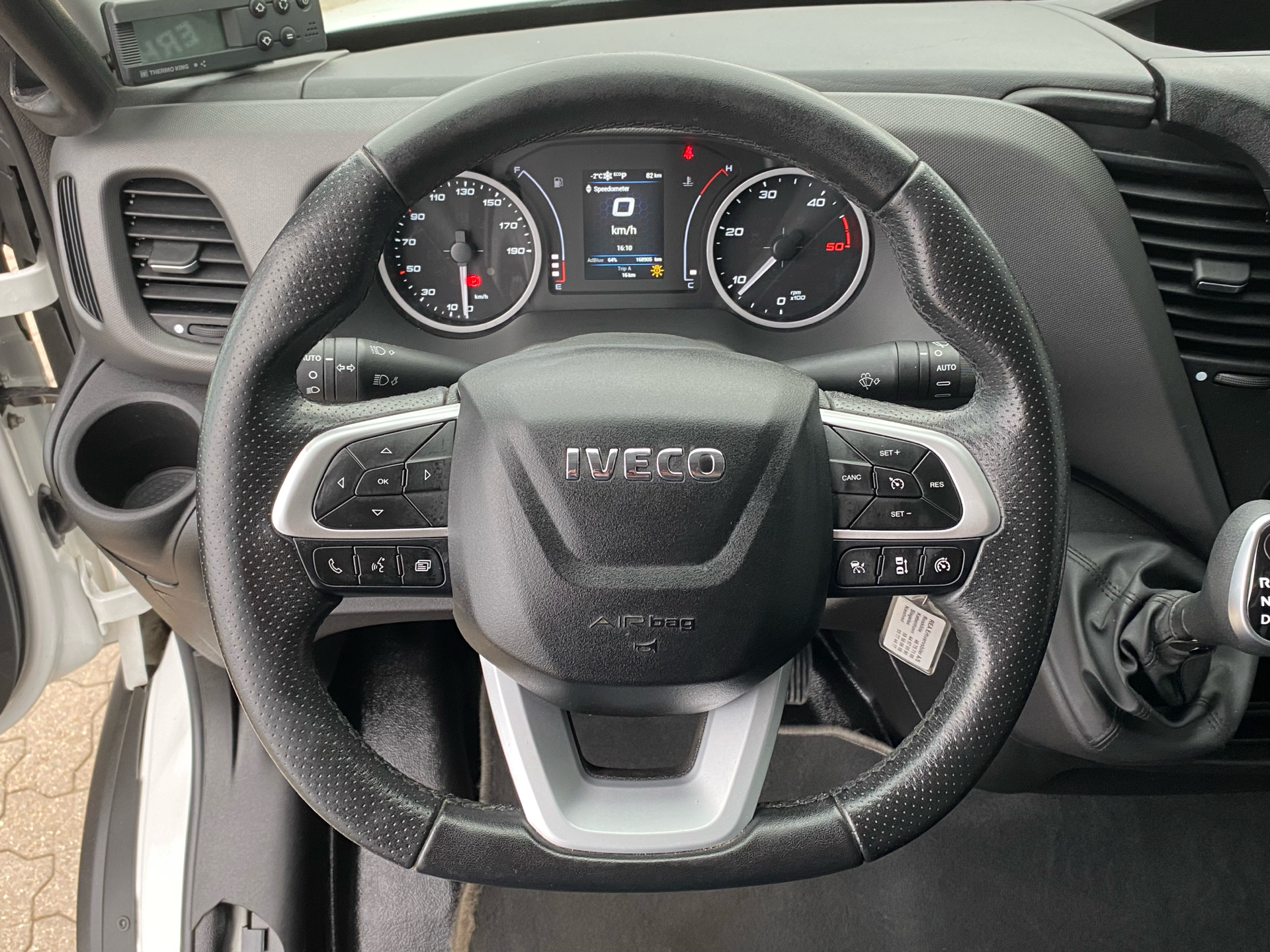 Billede af Iveco Daily 35S18 3750mm 3,0 D 180HK Ladv./Chas. 8g Aut.