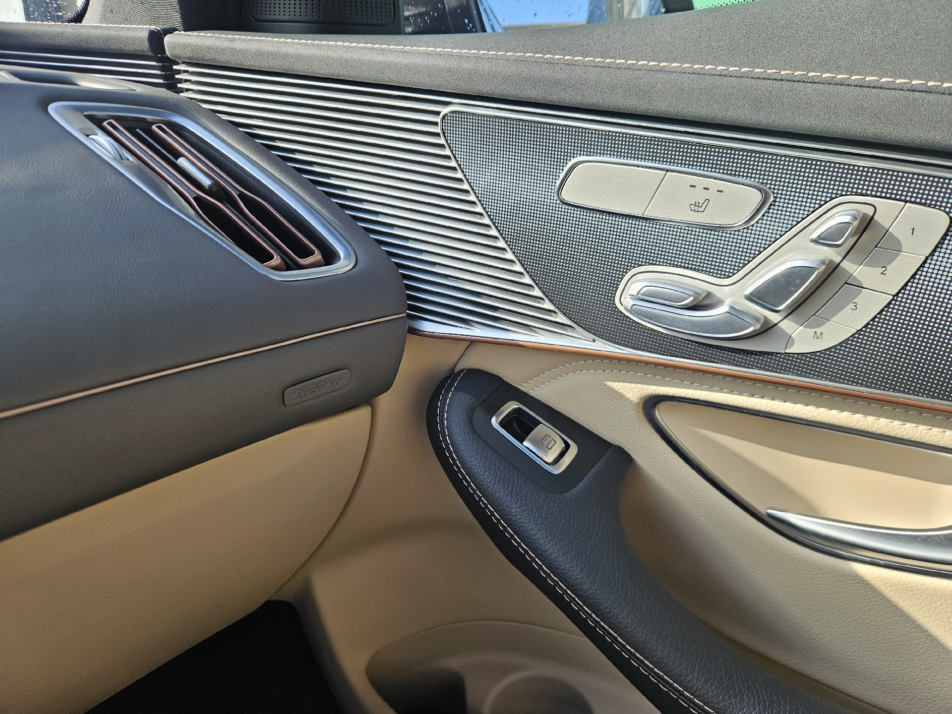 Billede af Mercedes-Benz EQC 400 EL 4Matic 408HK 5d Aut.