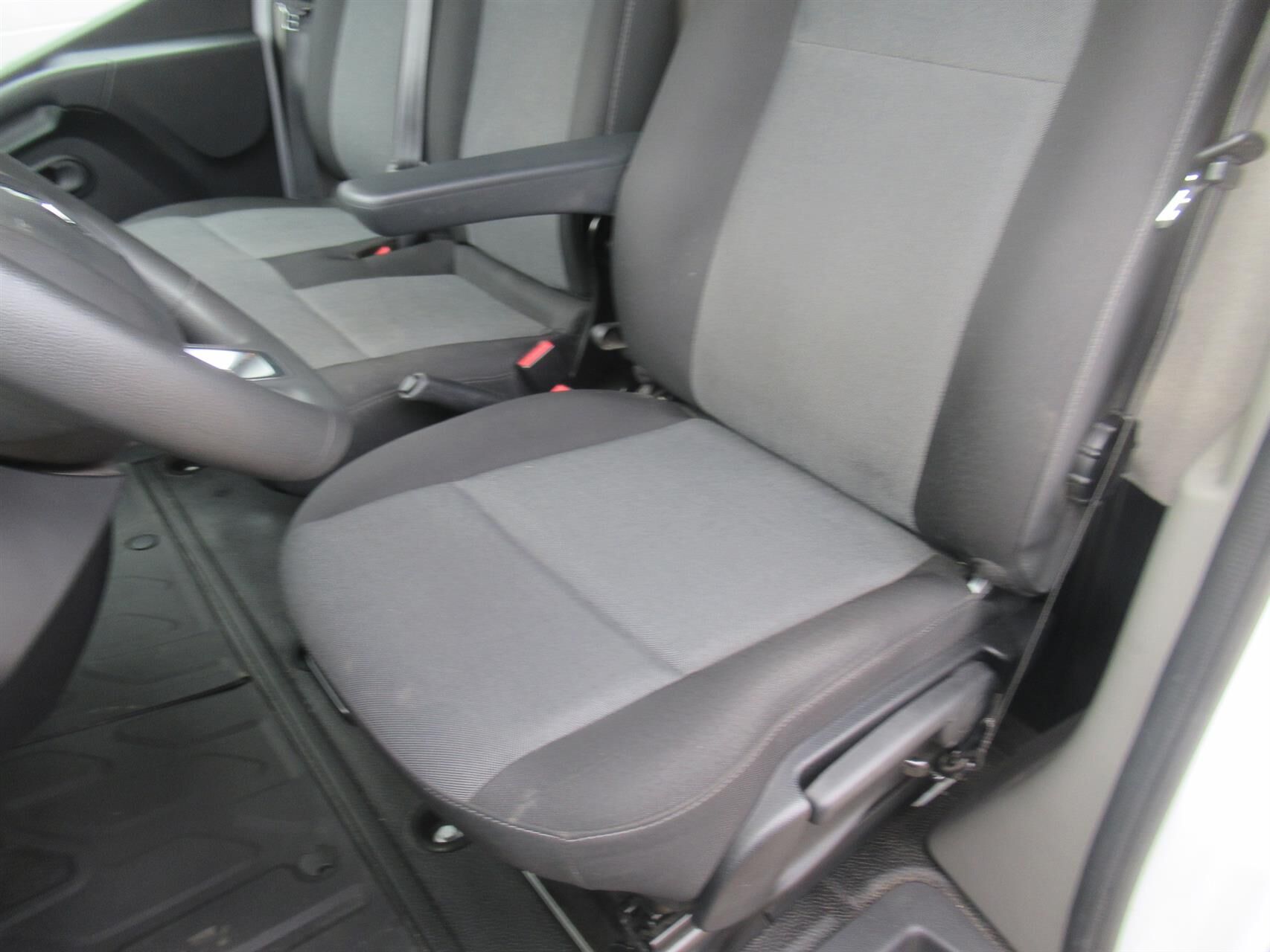 Billede af Renault Master T35 L2H2 2,3 DCI TwinTurbo start/stop Quickshift 150HK Van 6g Aut.