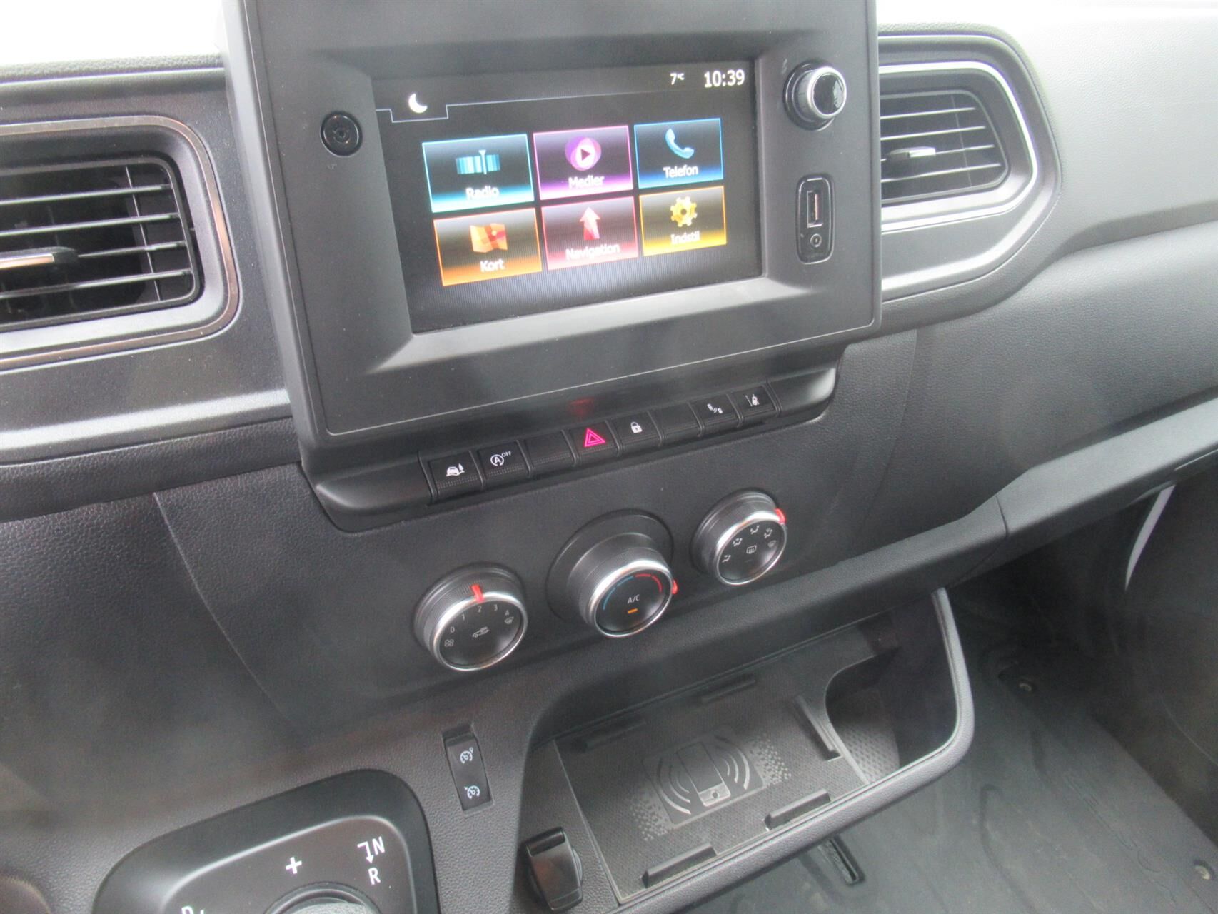 Billede af Renault Master T35 L2H2 2,3 DCI TwinTurbo start/stop Quickshift 150HK Van 6g Aut.