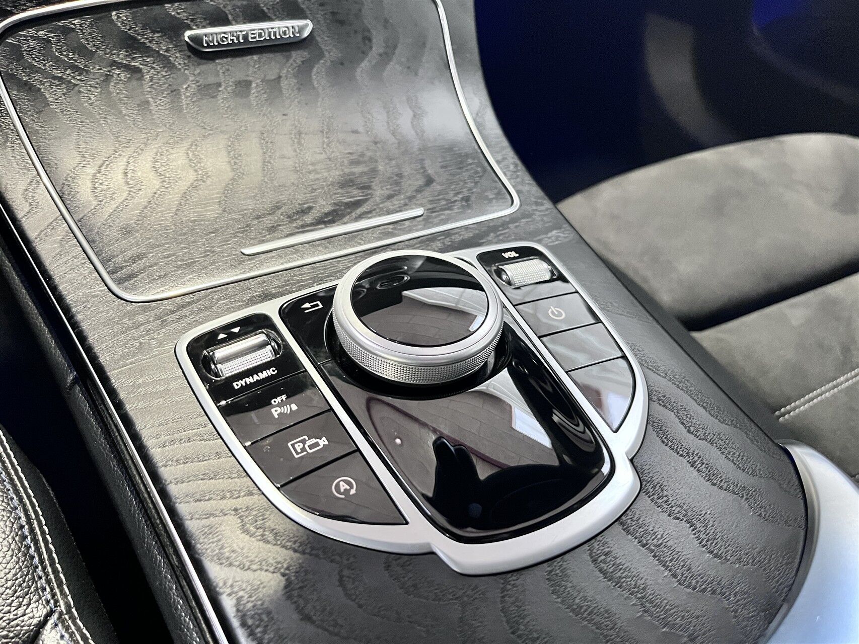 Billede af Mercedes-Benz C220 d T 2,0 CDI AMG Line Night Edition 9G-Tronic 194HK Stc Aut.