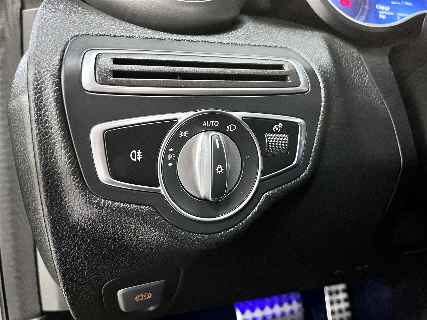 Billede af Mercedes-Benz C220 d T 2,0 CDI AMG Line Night Edition 9G-Tronic 194HK Stc Aut.