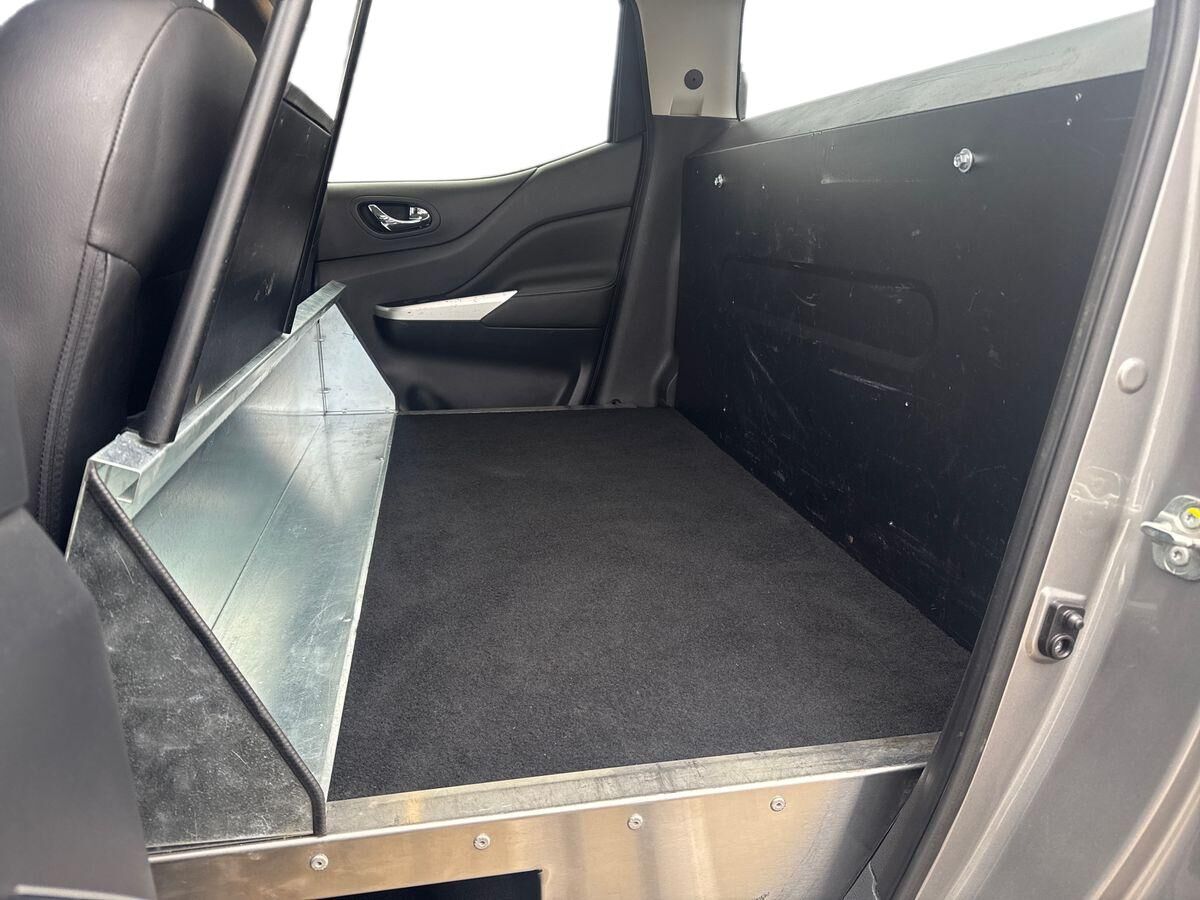 Billede af Nissan Navara Dob. Cab 2,3 DCi N-Guard 4x4 190HK DobKab 7g Aut.