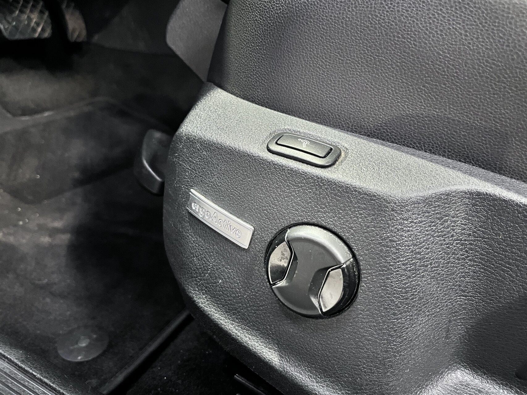 Billede af VW Golf 1,4 TSI BMT Highline DSG 140HK 5d 7g Aut.