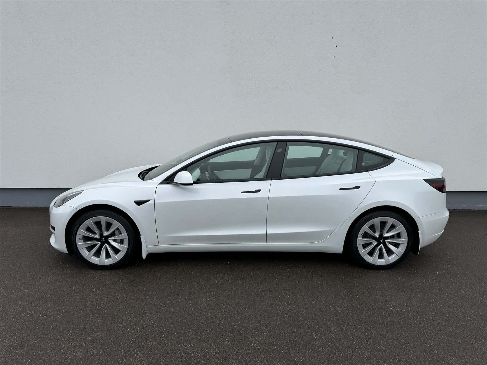 Billede af Tesla Model 3 EL Standard Range Plus 258HK Aut.