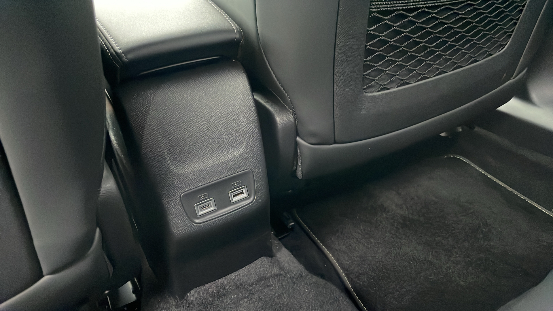 Billede af Peugeot e-2008 EL GT 1 edition 156HK 5d Aut.