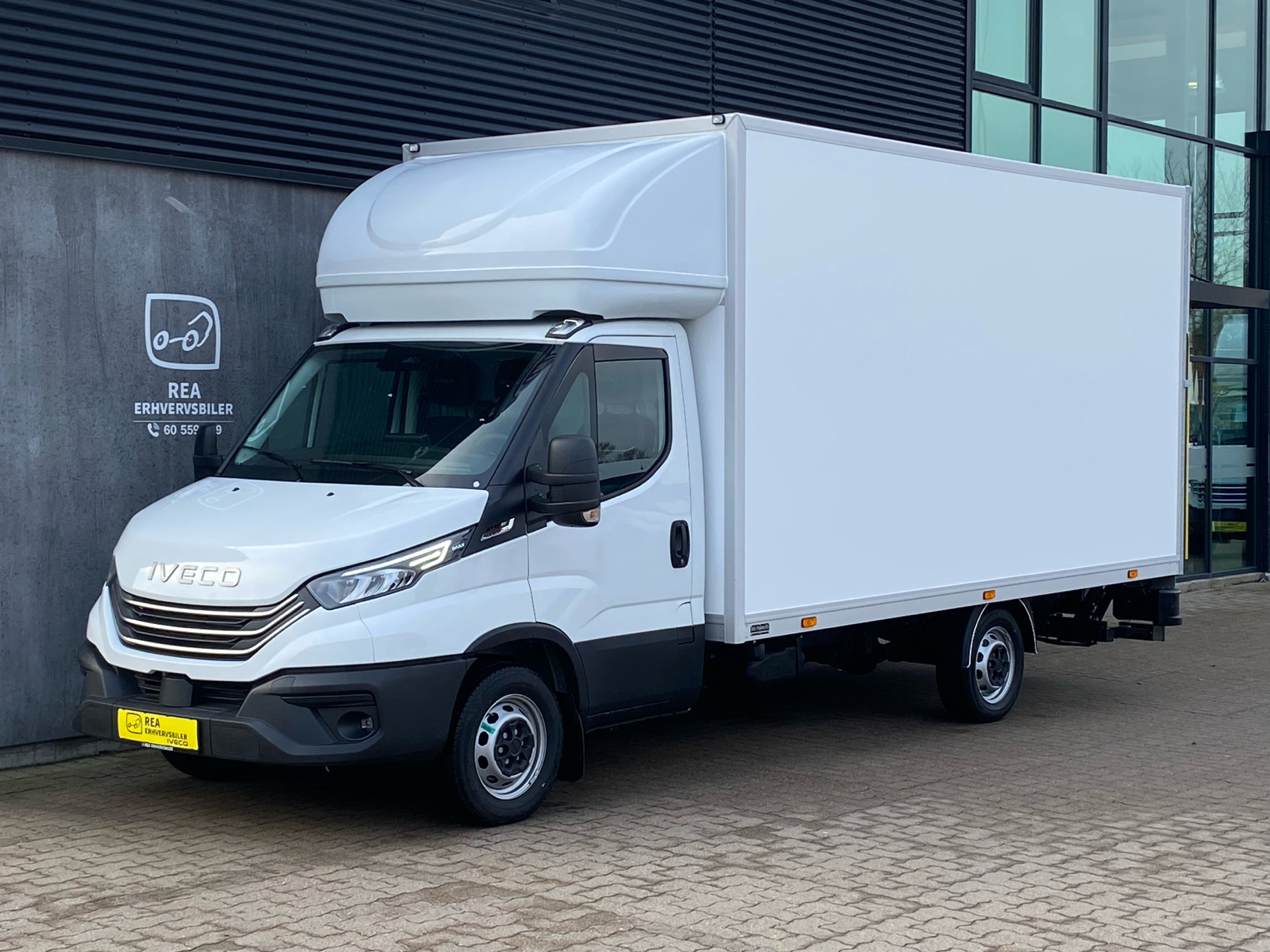 Billede af Iveco Daily 35S18 4800mm 3,0 D 176HK Ladv./Chas. 8g Aut.