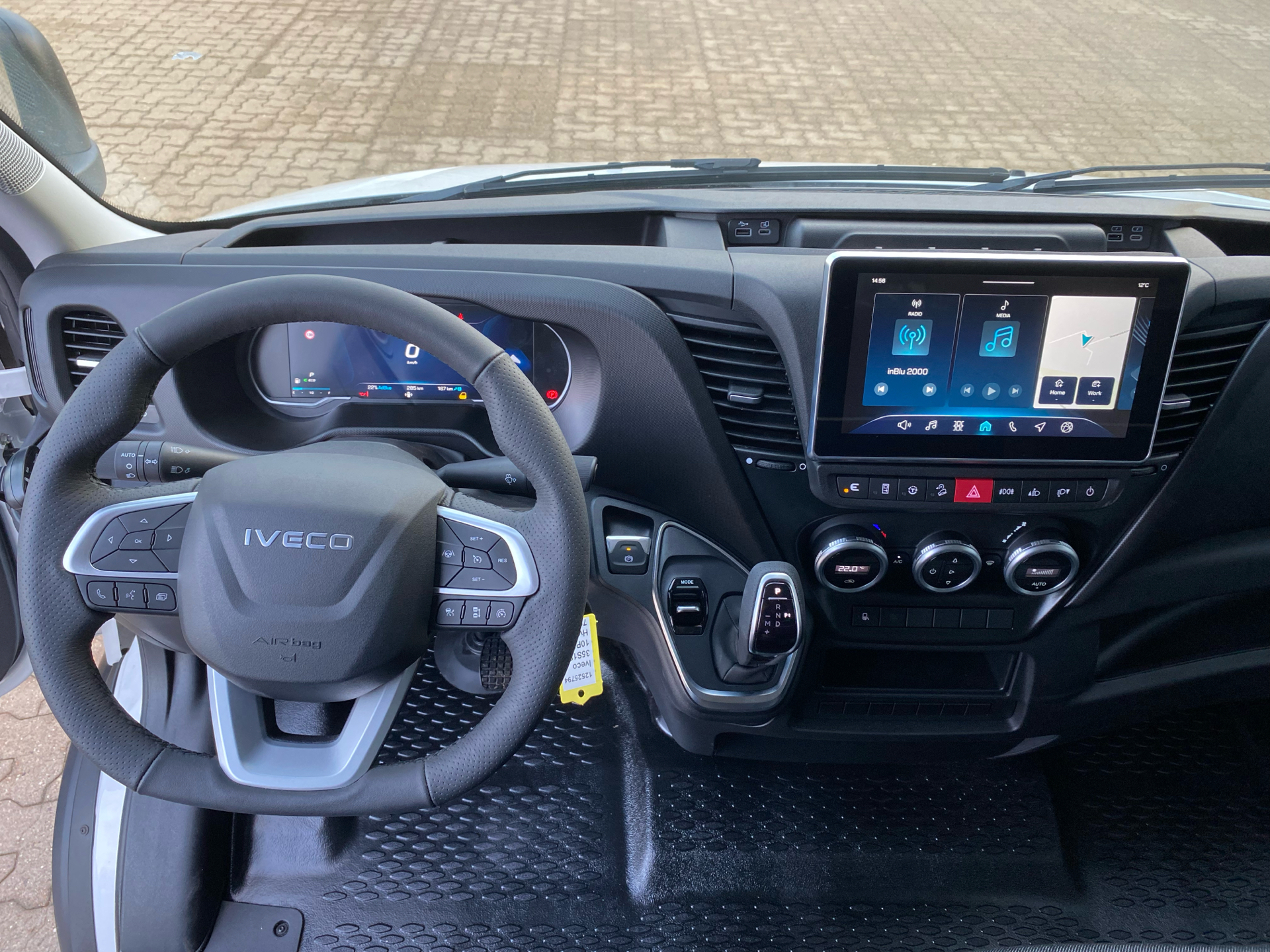 Billede af Iveco Daily 35S18 4800mm 3,0 D 176HK Ladv./Chas. 8g Aut.