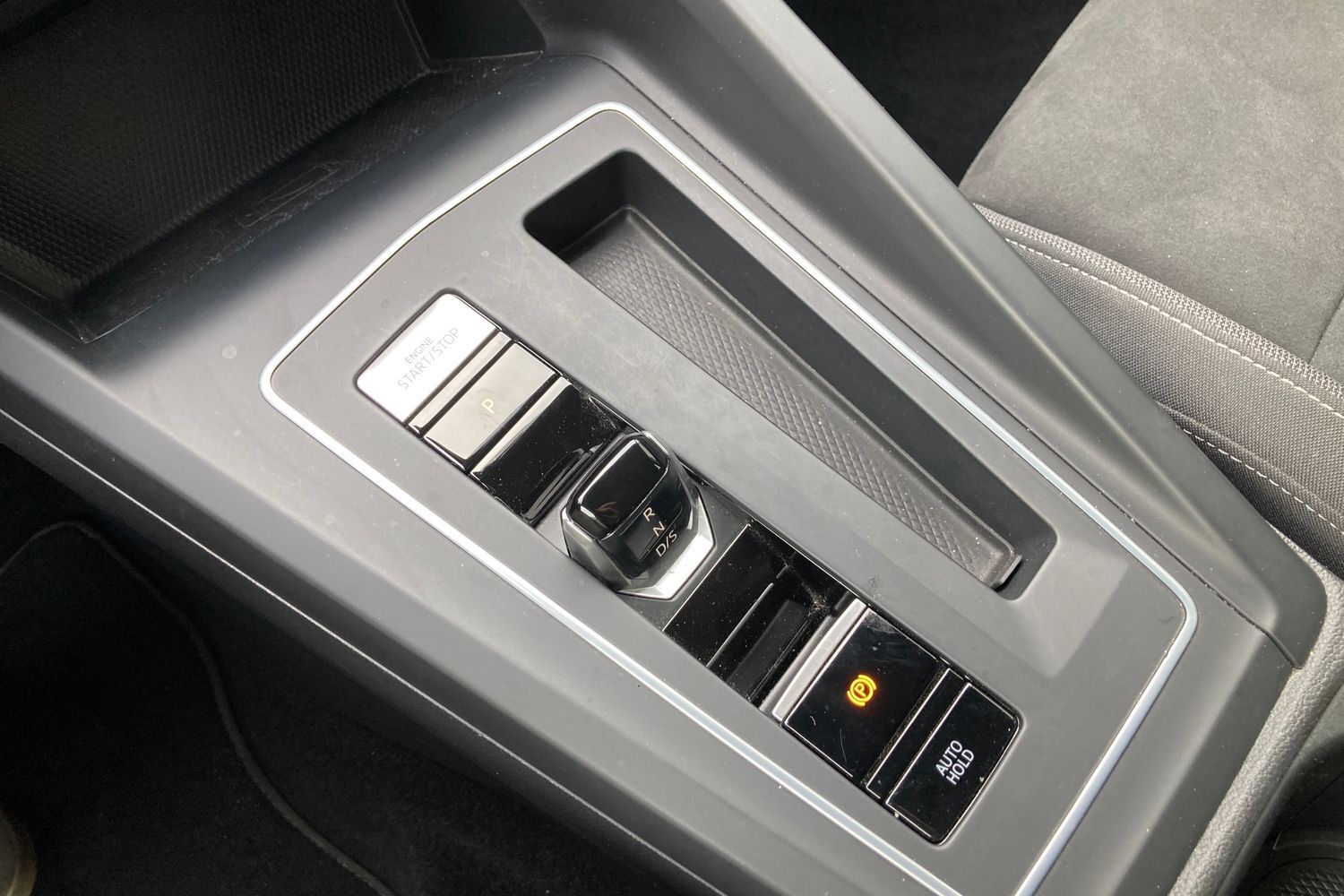 Billede af VW Golf Variant 1,5 eTSI  Mild hybrid Style DSG 150HK Stc 7g Aut.