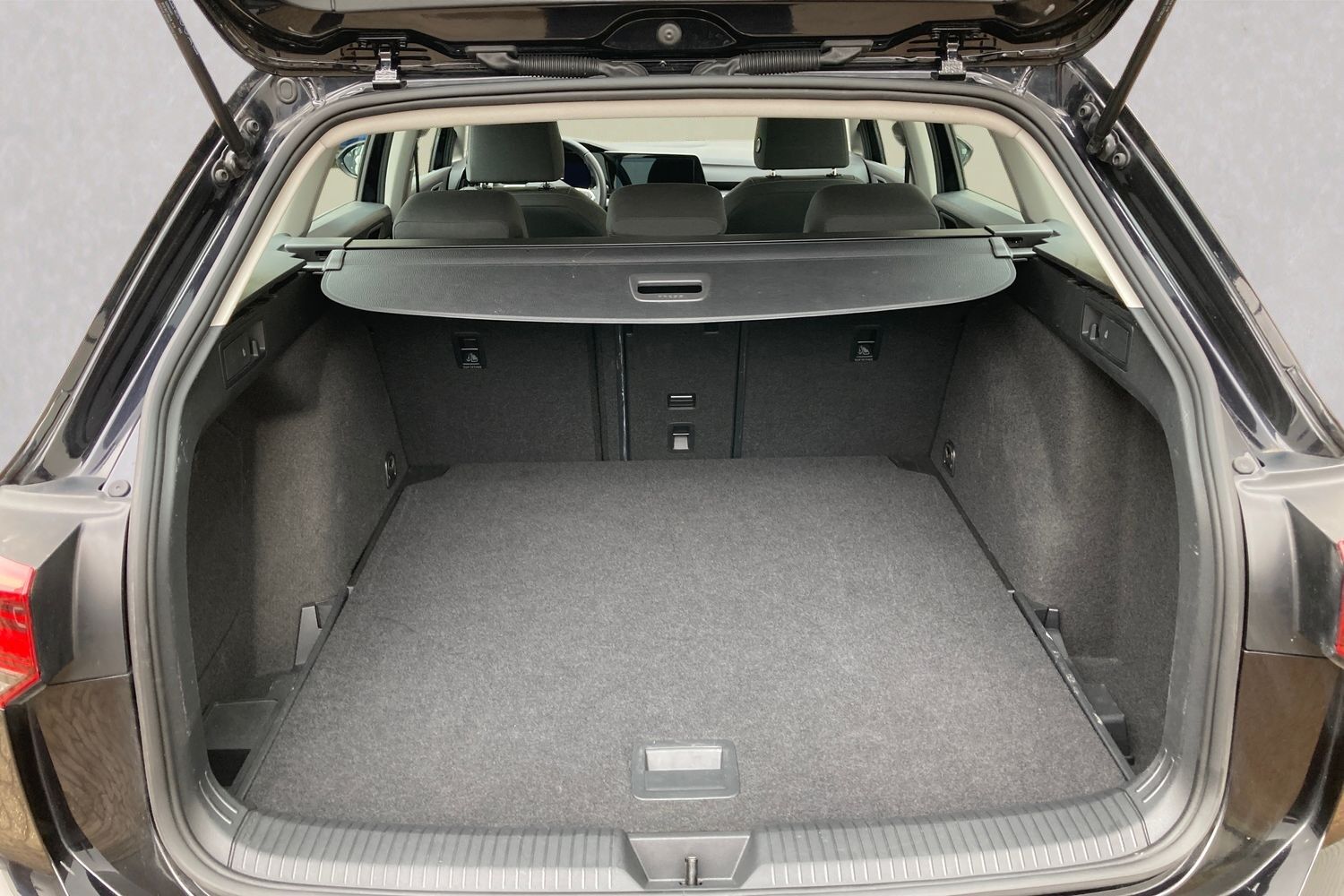 Billede af VW Golf Variant 1,5 eTSI  Mild hybrid Style DSG 150HK Stc 7g Aut.