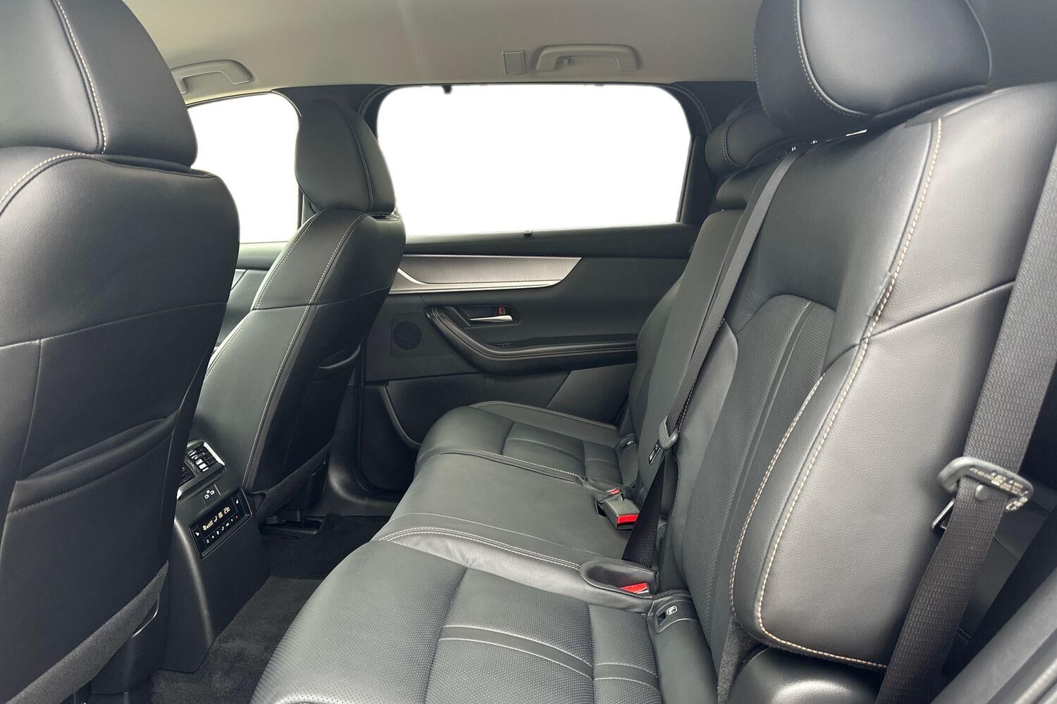 Billede af Mazda CX-80 2,5 e-Skyactiv-G  Hybrid Exclusive-Line AWD 327HK 5d 8g Aut.