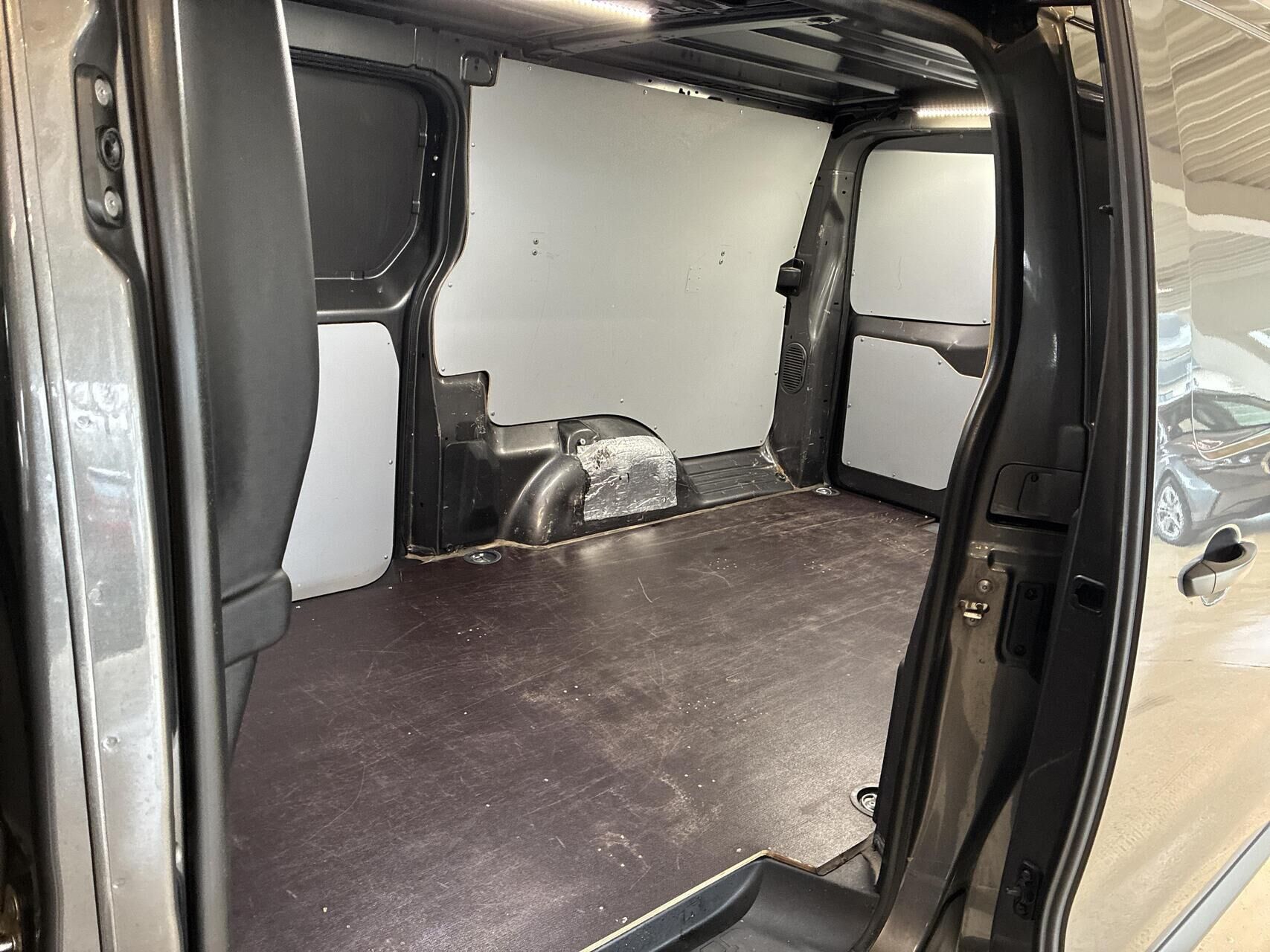 Billede af Toyota Proace Long 2,0 D Comfort Master Dobbelt skydedør, Dob. Bagdør 177HK Van 8g Aut.