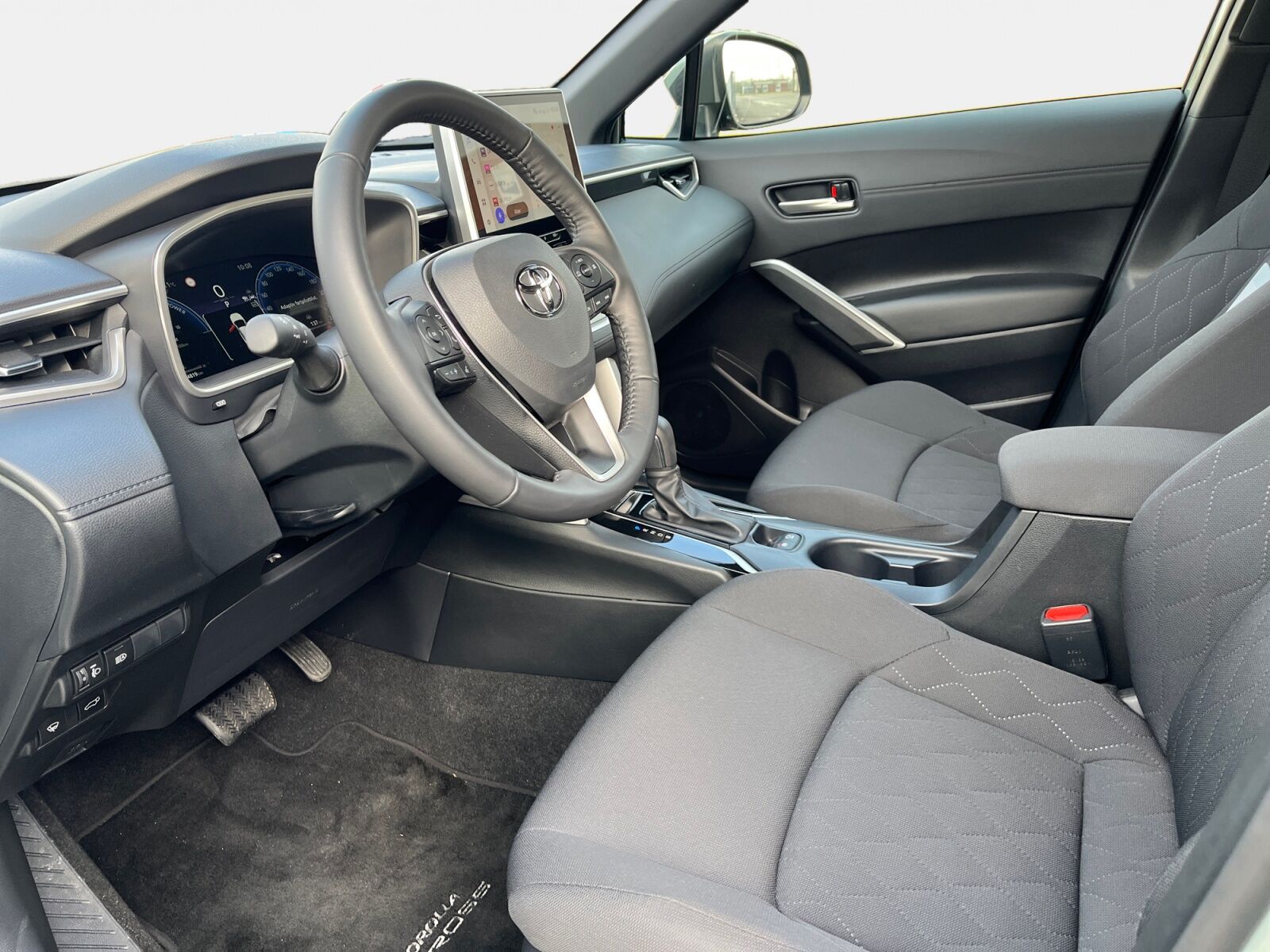 Billede af Toyota Corolla Cross 1,8 Hybrid Style Comfort 140HK 5d Aut.