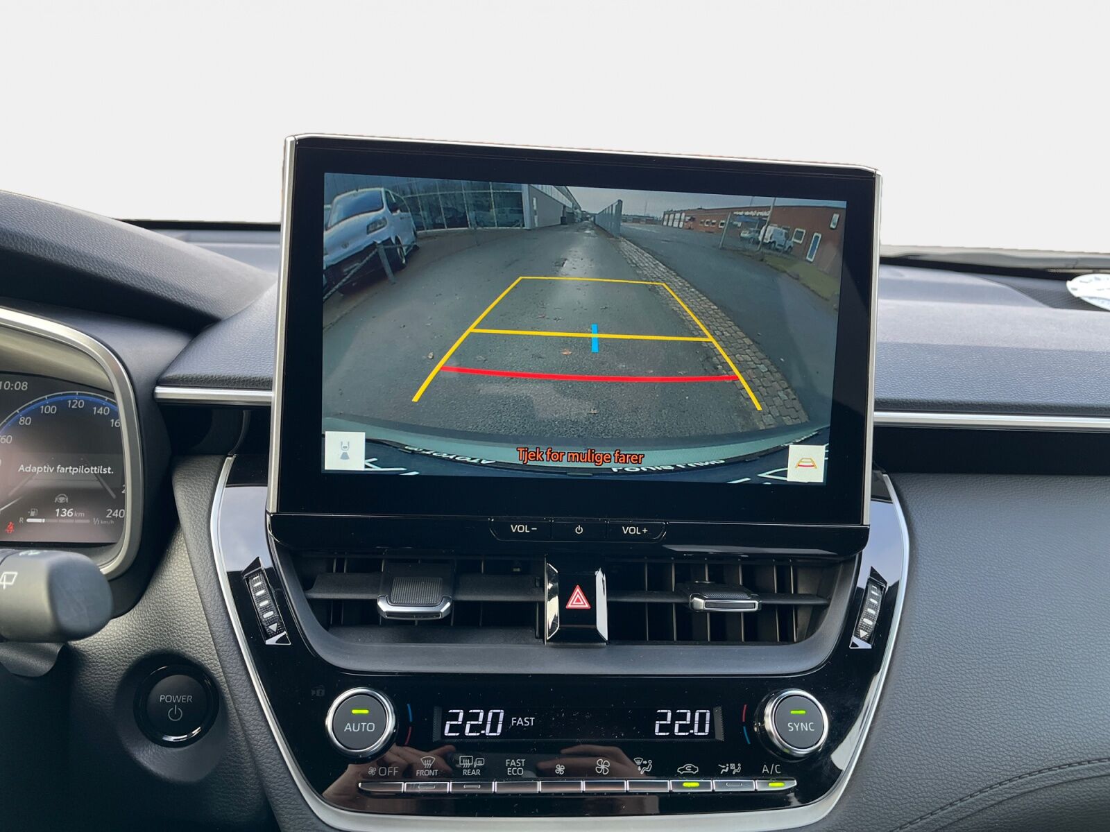 Billede af Toyota Corolla Cross 1,8 Hybrid Style Comfort 140HK 5d Aut.