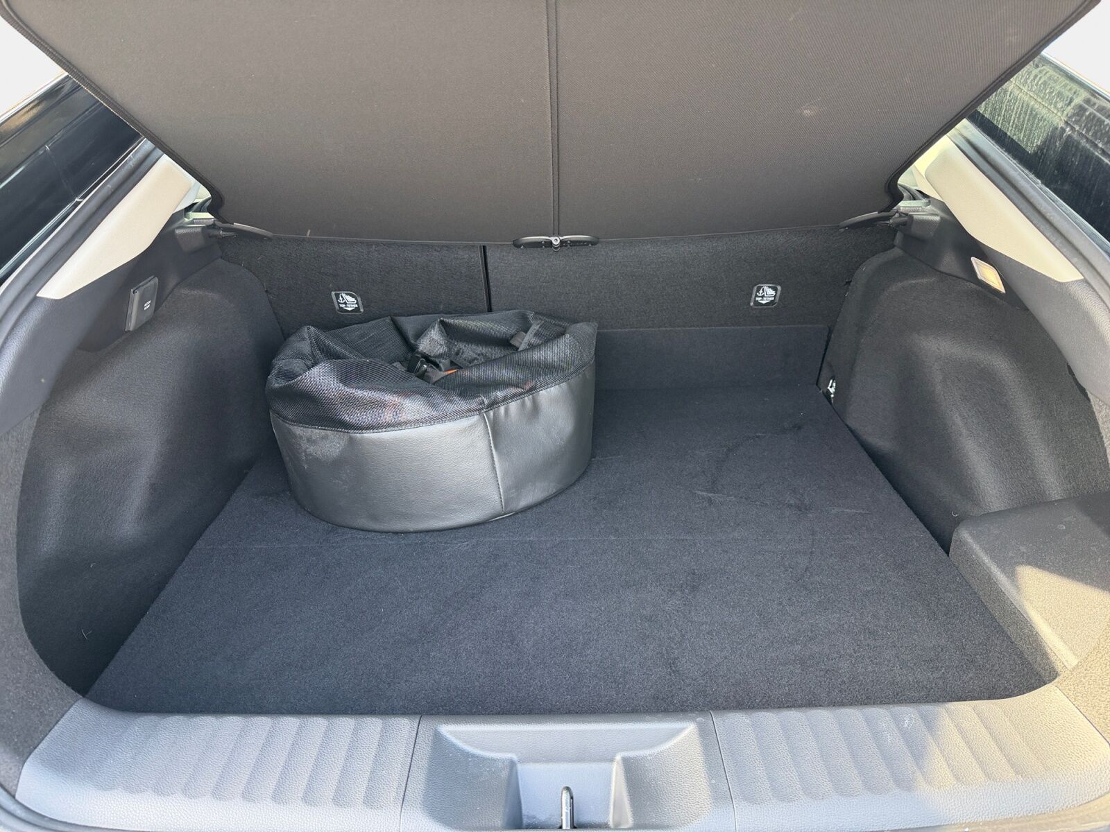 Billede af Toyota Prius Plug-in 2,0 Plugin-hybrid Elegant Panorama 223HK 5d Aut.