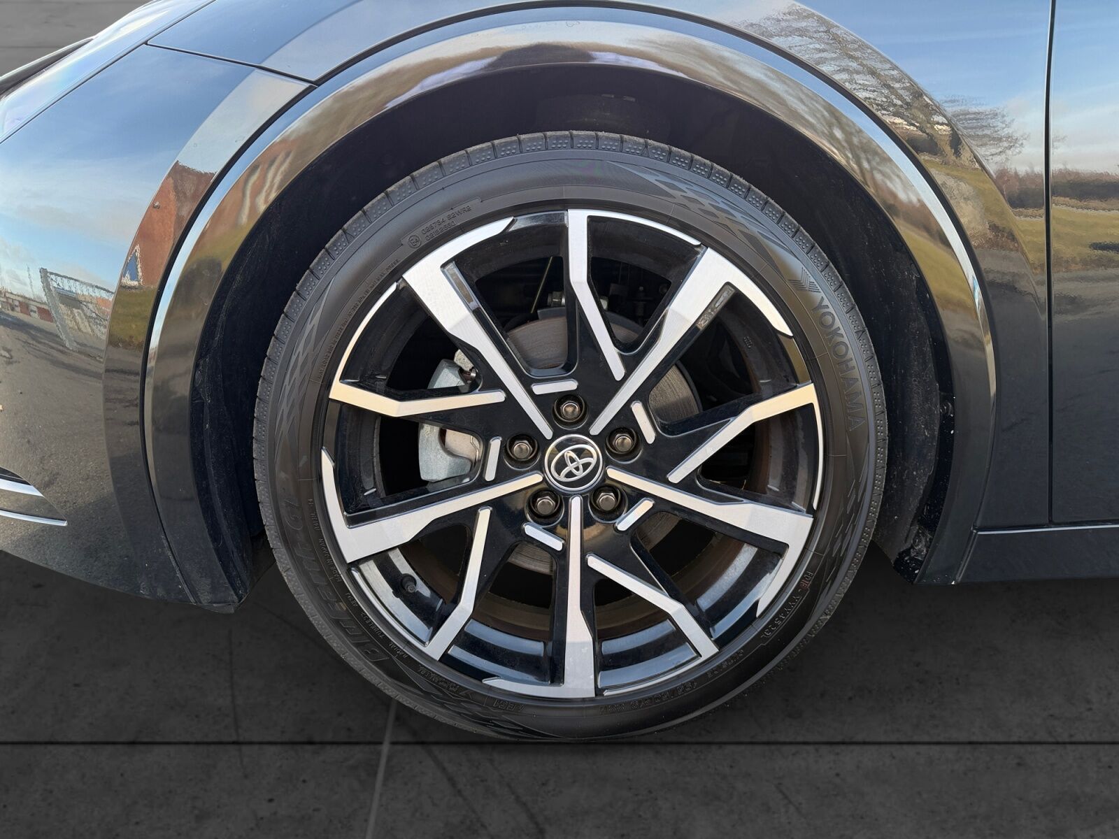 Billede af Toyota Prius Plug-in 2,0 Plugin-hybrid Elegant Panorama 223HK 5d Aut.