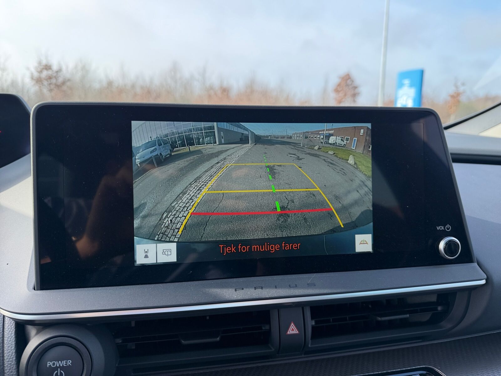 Billede af Toyota Prius Plug-in 2,0 Plugin-hybrid Elegant Panorama 223HK 5d Aut.