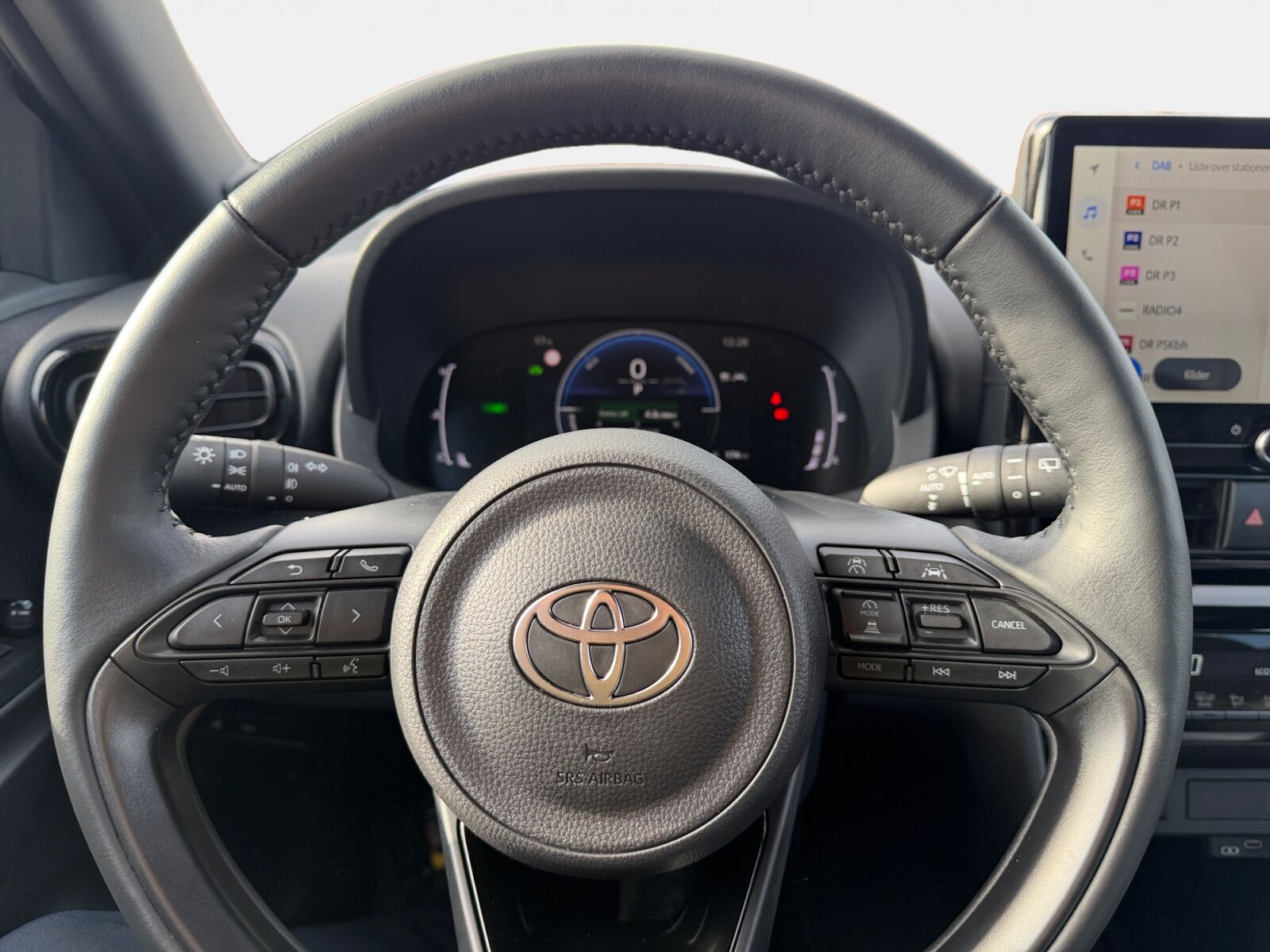 Billede af Toyota Yaris Cross 1,5 Hybrid Style Comfort 116HK 5d Trinl. Gear