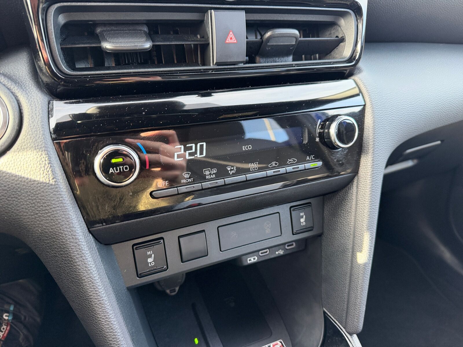 Billede af Toyota Yaris Cross 1,5 Hybrid Style Comfort 116HK 5d Trinl. Gear