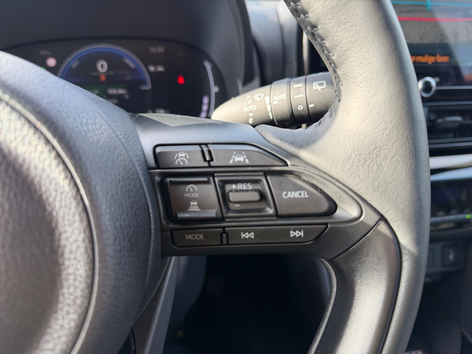 Billede af Toyota Yaris Cross 1,5 Hybrid Style Comfort 116HK 5d Trinl. Gear