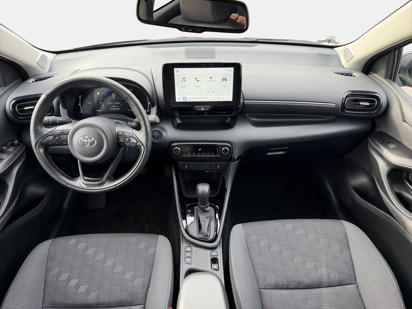 Billede af Toyota Yaris 1,5 Hybrid Style Comfort 116HK 5d Trinl. Gear