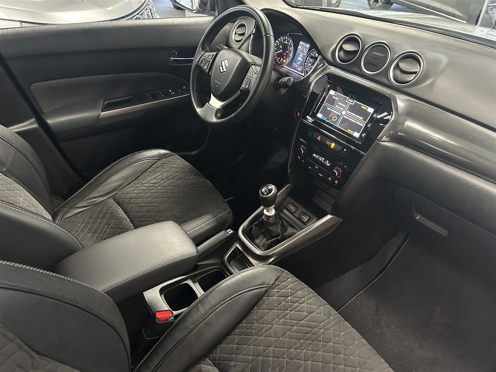 Billede af Suzuki Vitara 1,4 Boosterjet  Mild hybrid Adventure 129HK 5d 6g