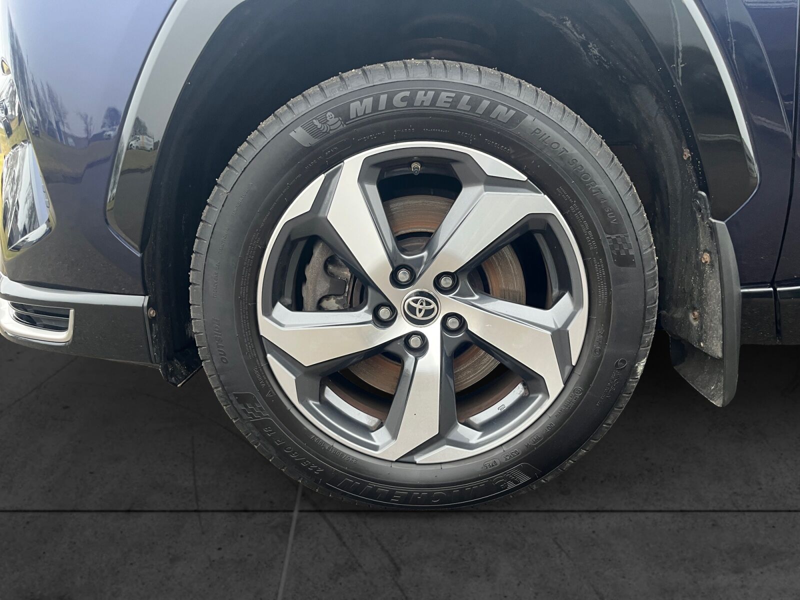 Billede af Toyota RAV4 Plug-in 2,5 Plugin-hybrid H3 Business Comfort AWD 306HK 5d 6g Aut.