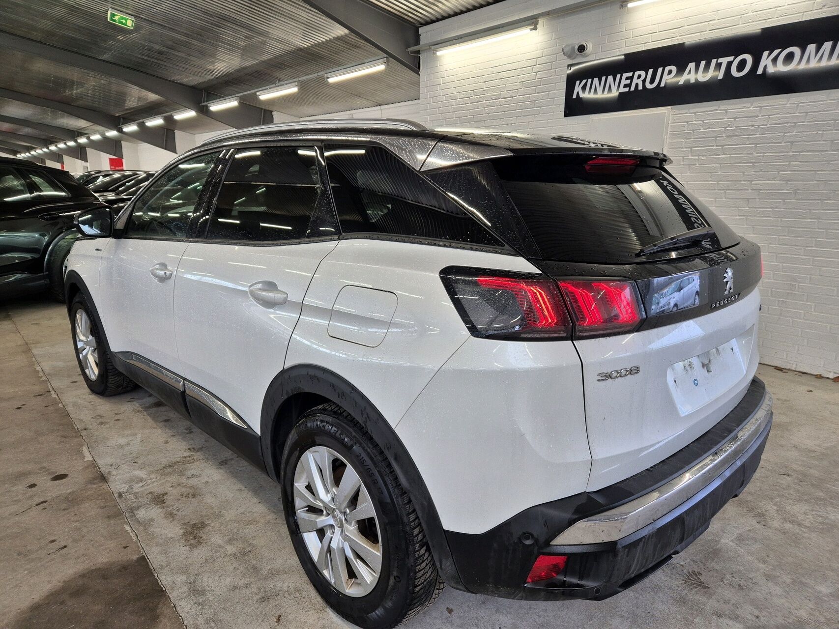 Billede af Peugeot 3008 1,6 PureTech  Plugin-hybrid First Selection EAT8 225HK 5d 8g Aut.