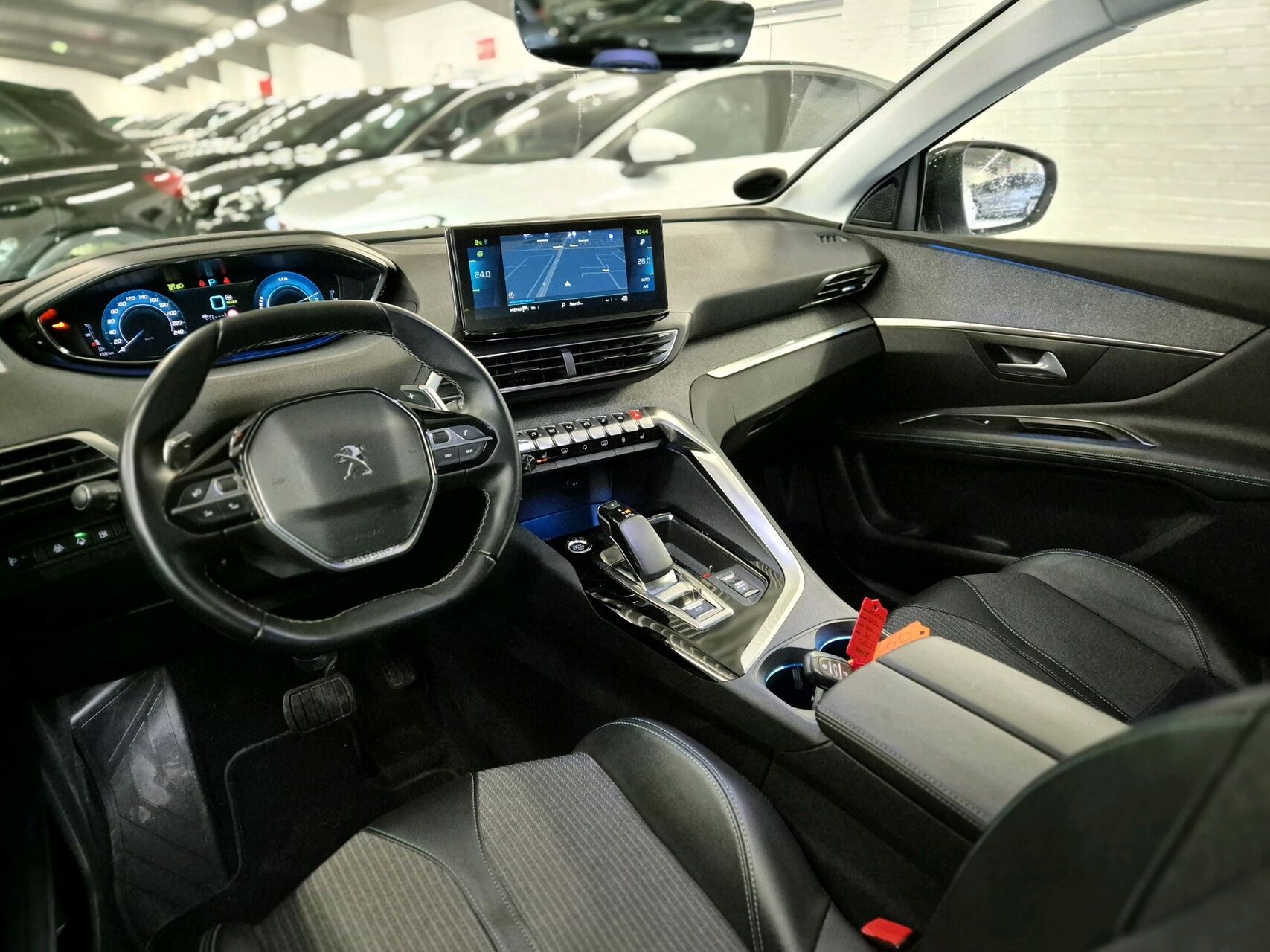 Billede af Peugeot 3008 1,6 PureTech  Plugin-hybrid First Selection EAT8 225HK 5d 8g Aut.