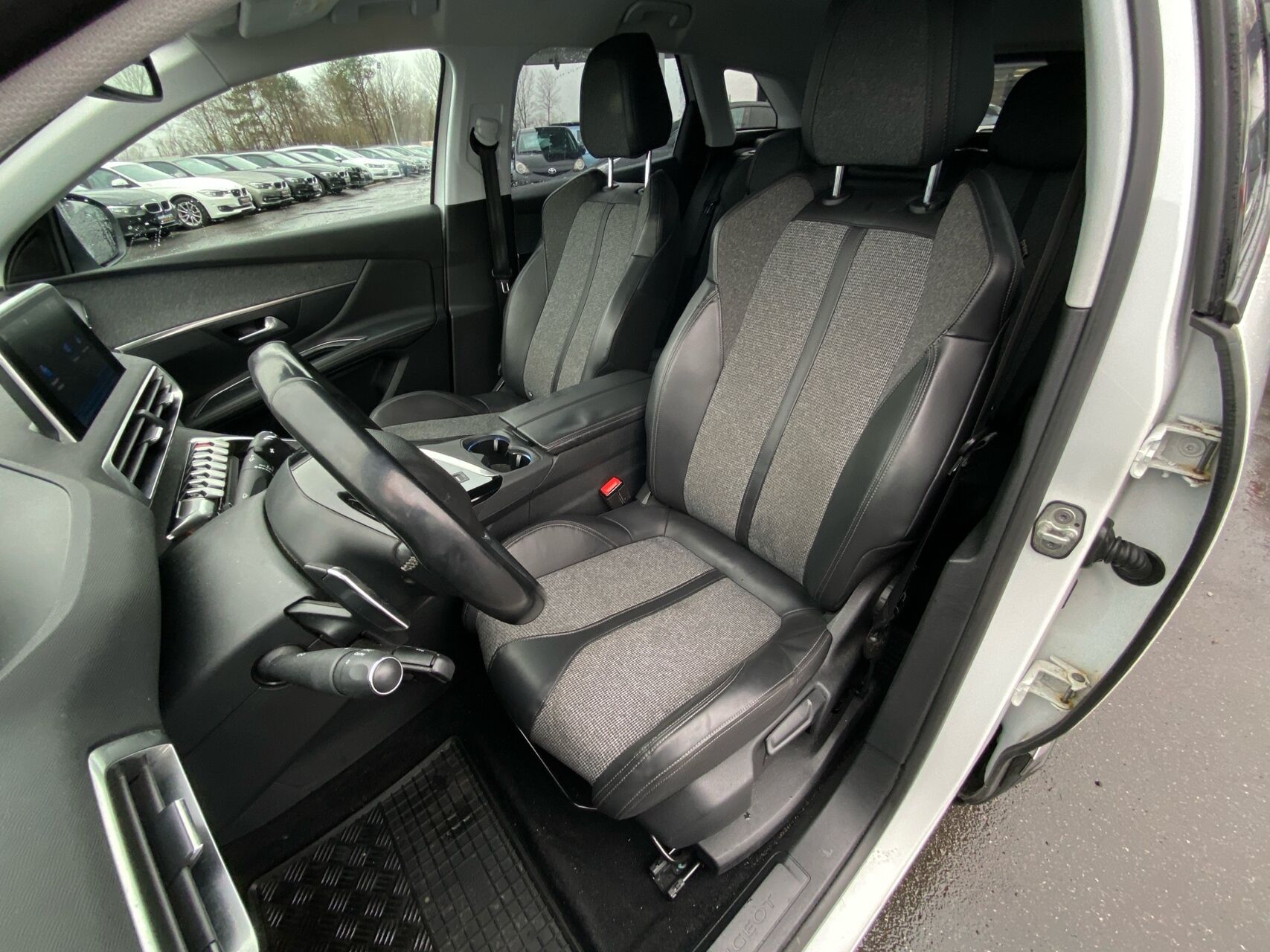 Billede af Peugeot 3008 1,6 BlueHDi Allure EAT6 120HK 5d 6g Aut.