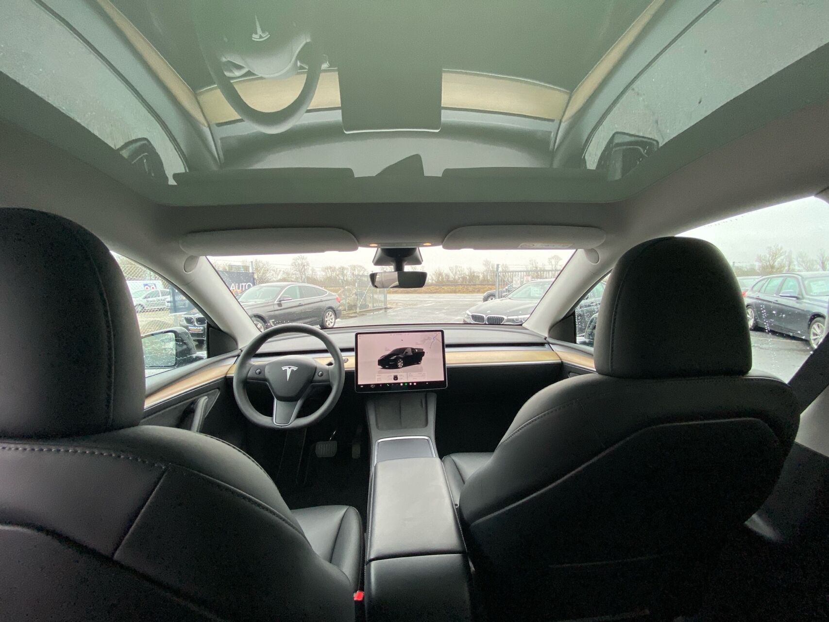 Billede af Tesla Model Y EL RWD 299HK 5d Aut.