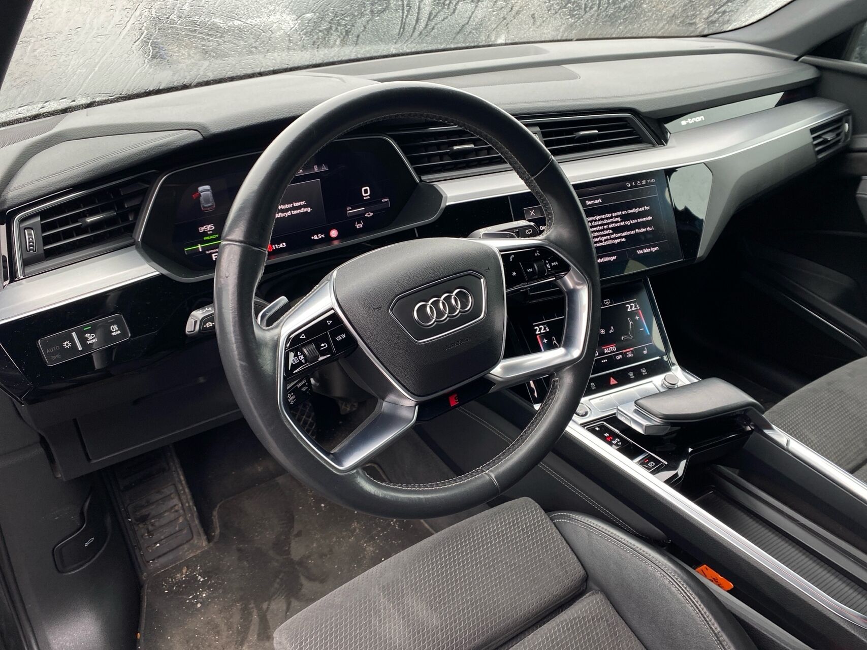 Billede af Audi E-tron 55 S Line Prestige Quattro 408HK 5d Aut.