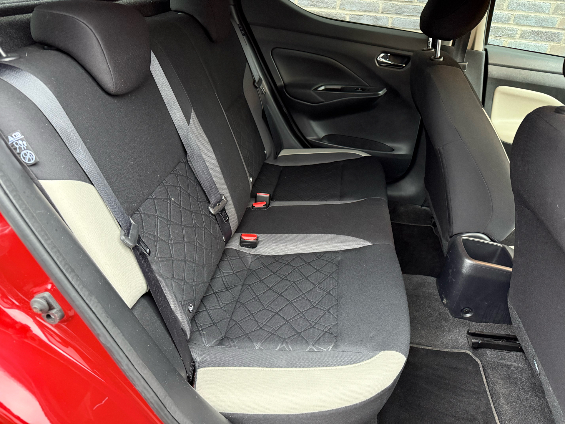 Billede af Nissan Micra 1,0 IG-T N-Connecta Start/Stop 100HK 5d