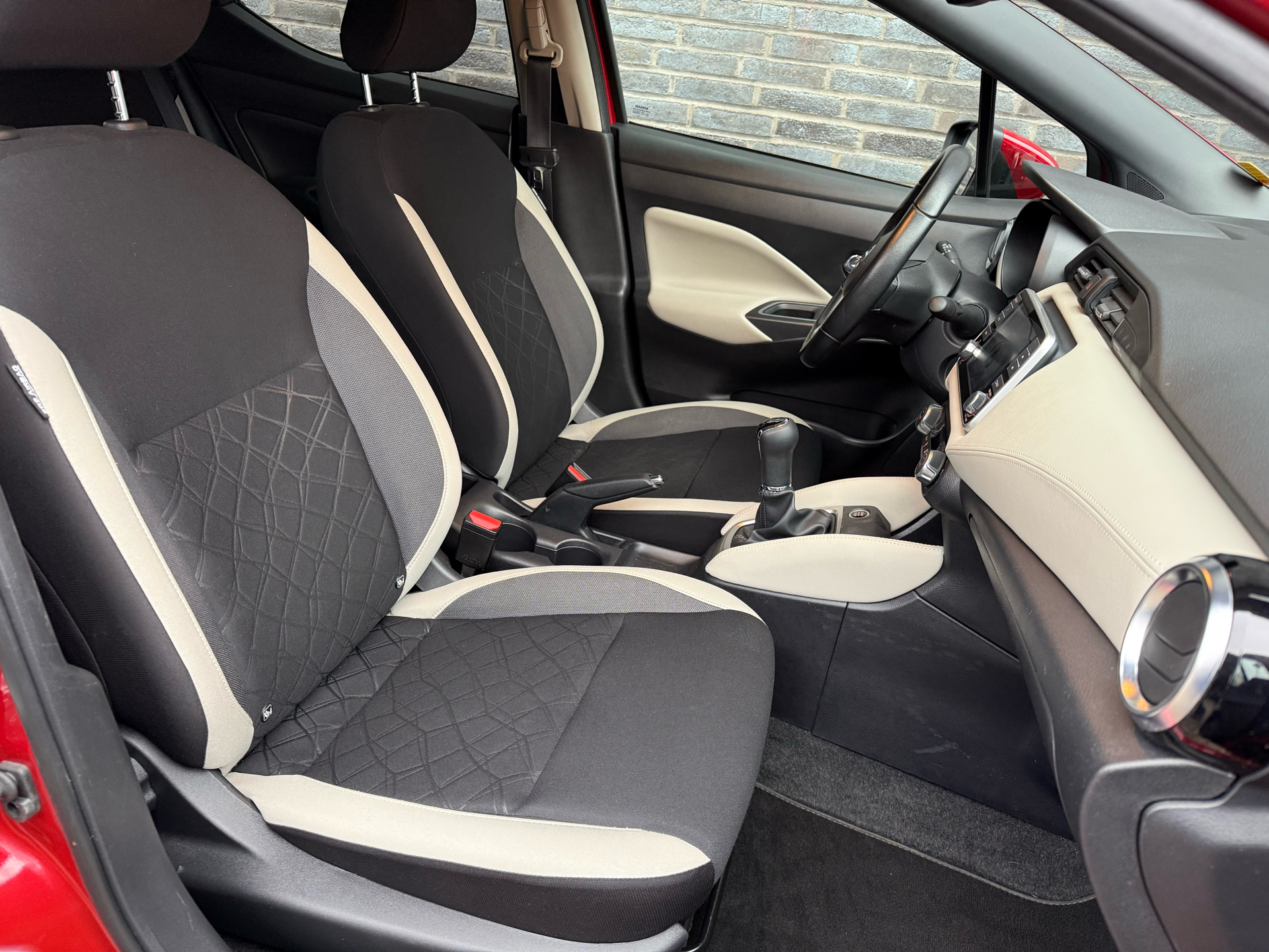 Billede af Nissan Micra 1,0 IG-T N-Connecta Start/Stop 100HK 5d