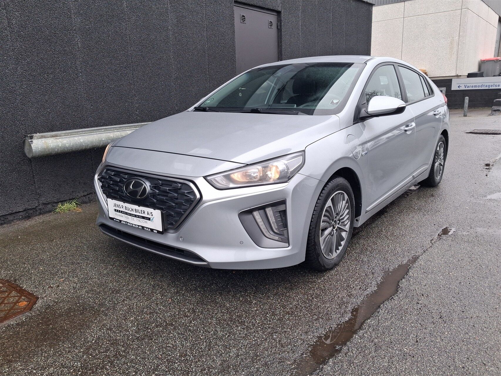 Billede af Hyundai Ioniq 1,6 GDI  Plugin-hybrid Trend plug-in 141HK 5d 6g Aut.