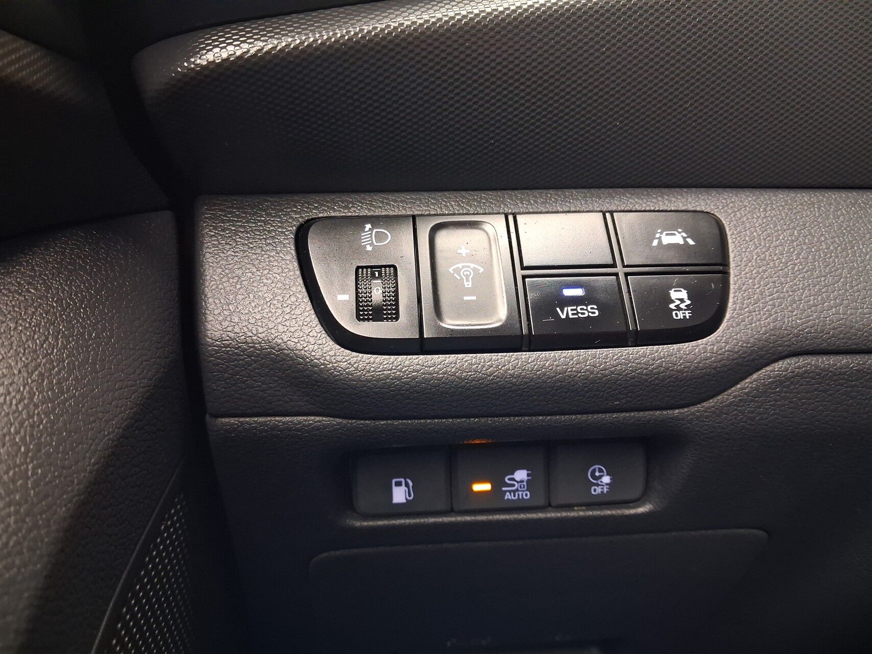 Billede af Hyundai Ioniq 1,6 GDI  Plugin-hybrid Trend plug-in 141HK 5d 6g Aut.