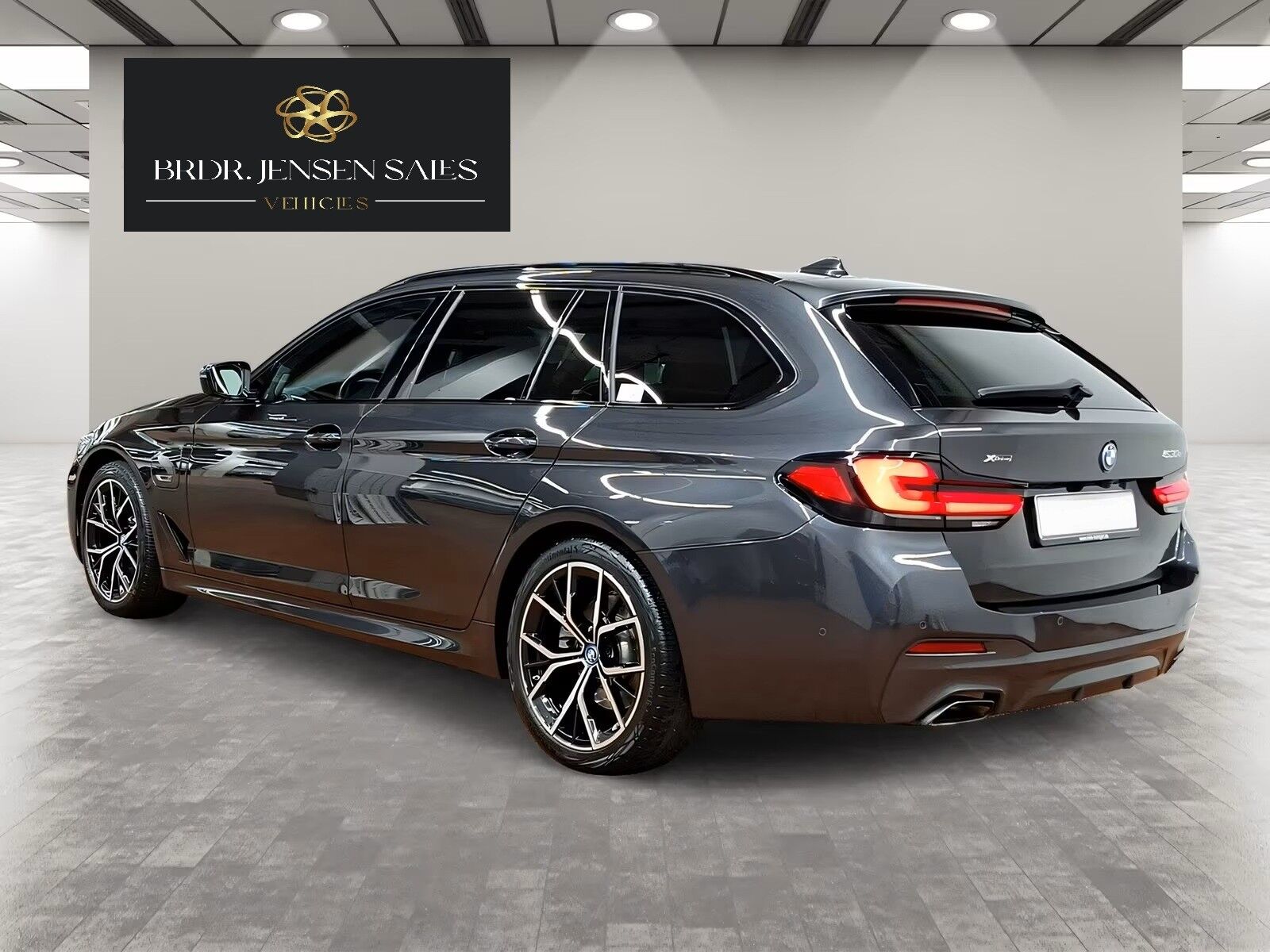Billede af BMW 530e Touring 2,0 Plugin-hybrid M-Sport XDrive Steptronic 293HK Stc 8g Aut.