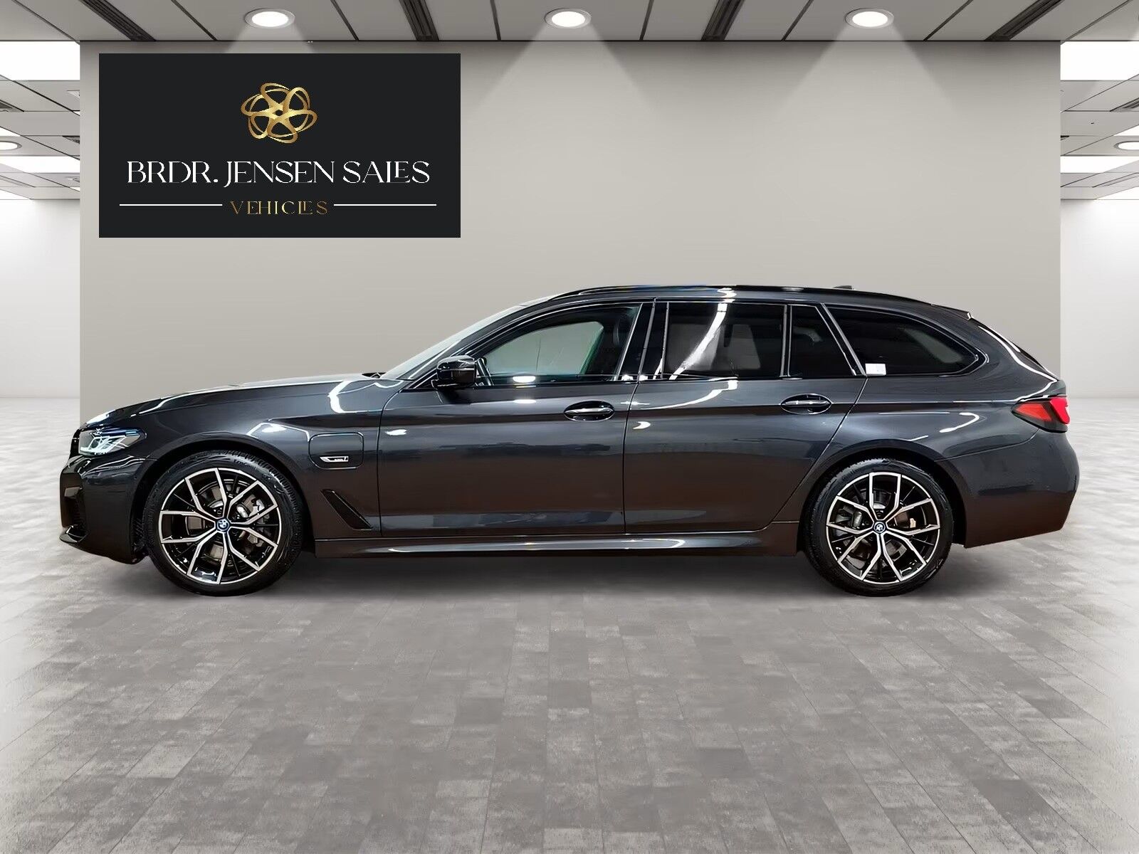 Billede af BMW 530e Touring 2,0 Plugin-hybrid M-Sport XDrive Steptronic 293HK Stc 8g Aut.