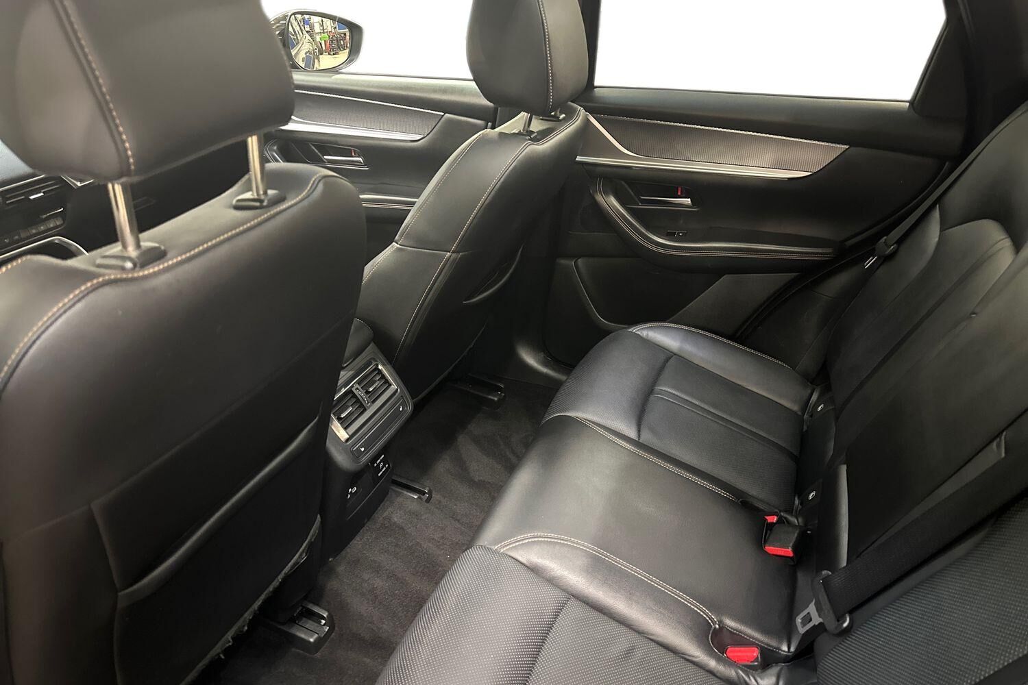 Billede af Mazda CX-60 2,5 e-Skyactiv  Plugin-hybrid Homura AWD 327HK 5d 8g Aut.