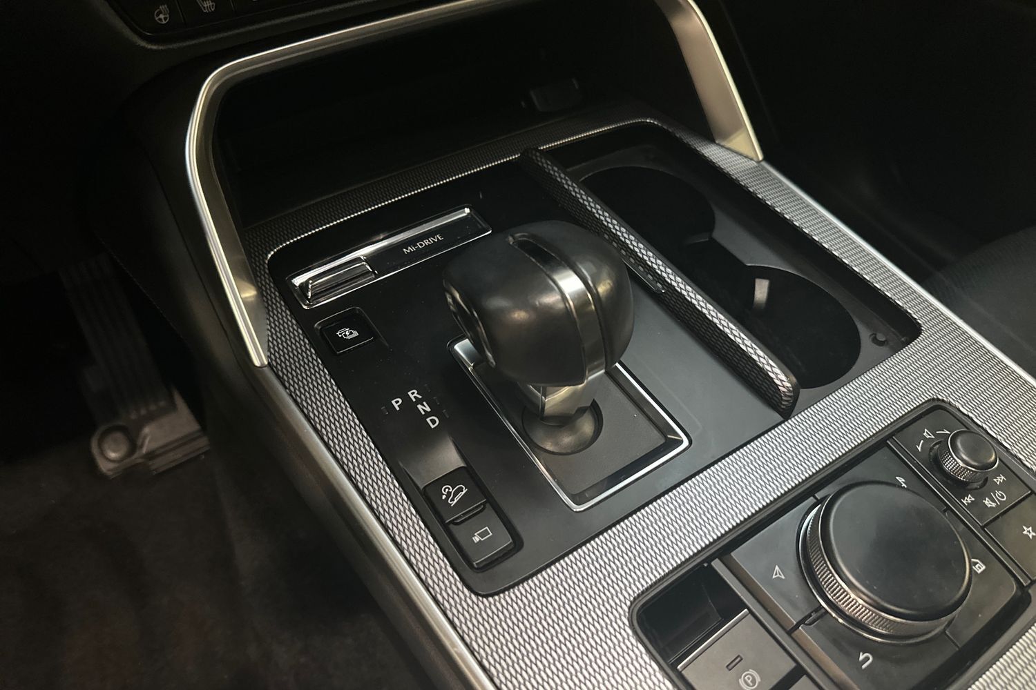 Billede af Mazda CX-60 2,5 e-Skyactiv  Plugin-hybrid Homura AWD 327HK 5d 8g Aut.