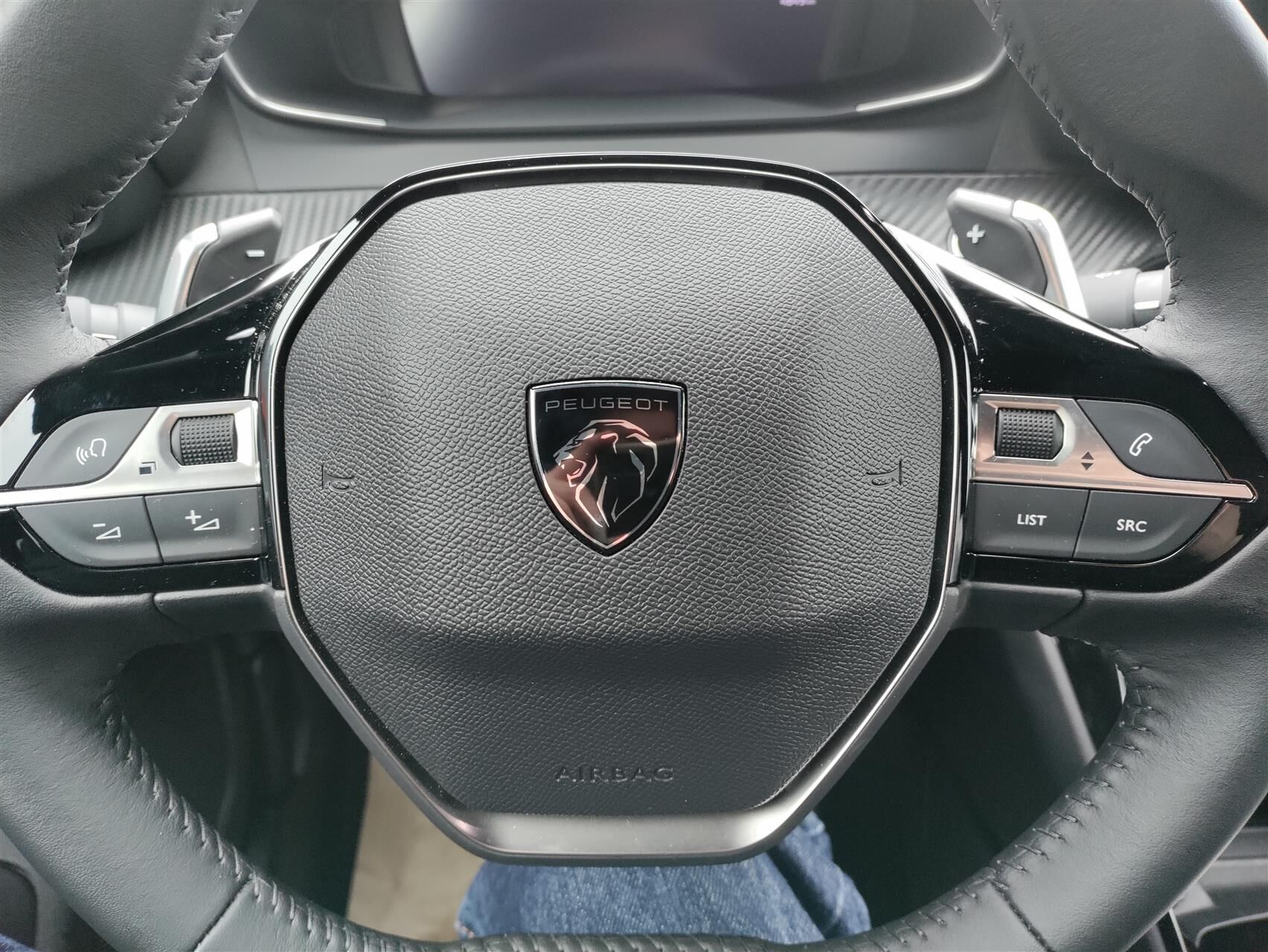 Billede af Peugeot 2008 1,2 PureTech Allure EAT8 130HK 5d 8g Aut.