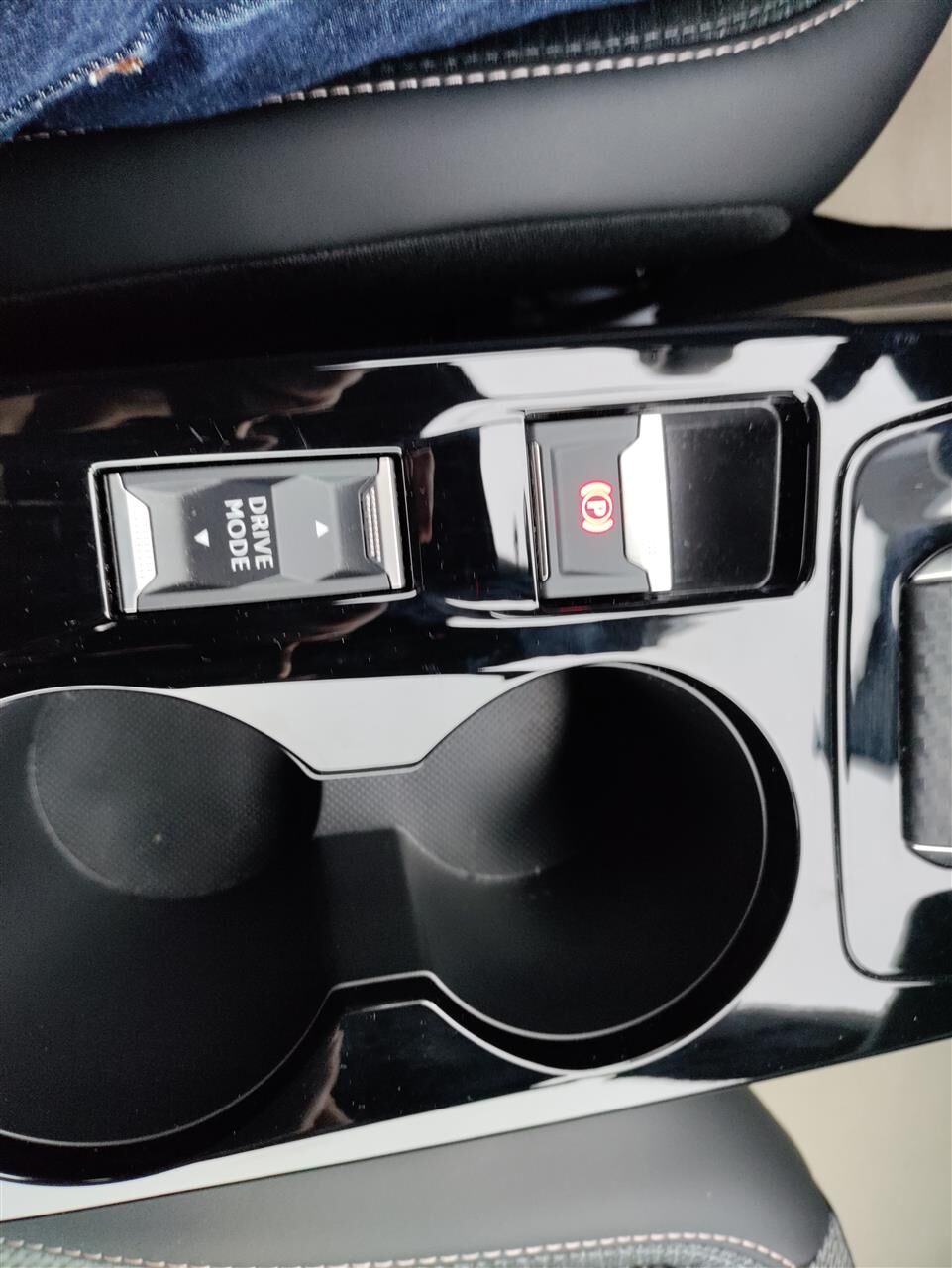 Billede af Peugeot 2008 1,2 PureTech Allure EAT8 130HK 5d 8g Aut.